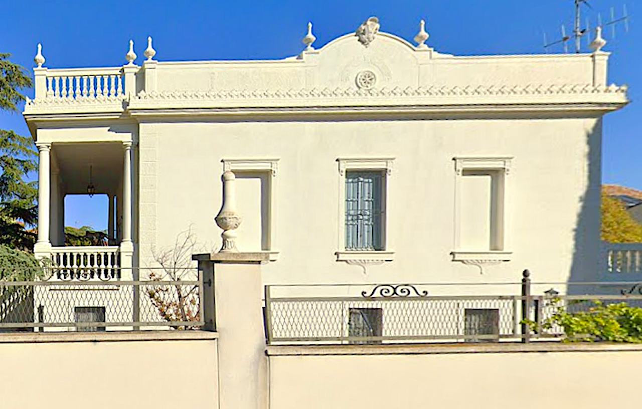 Xalet a Navaixes (l'Alt Palància)
