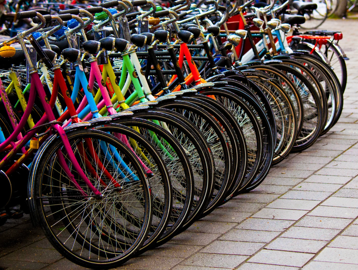Bicicletes aparcades a Holanda