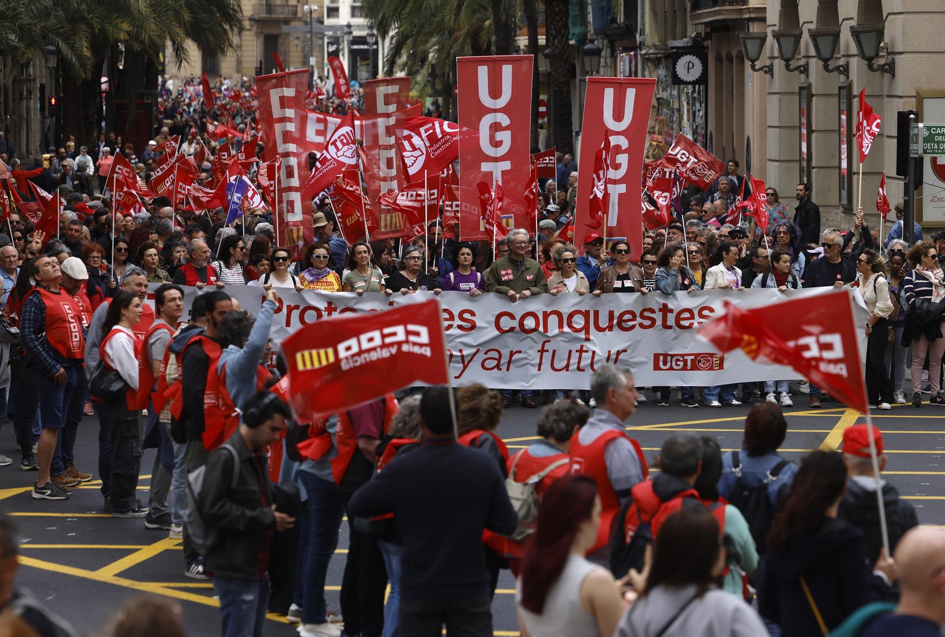 Manifestació del Primer de Maig convocada per UGT-PV i CCOO-PV, a València | Rober Solsona | EP