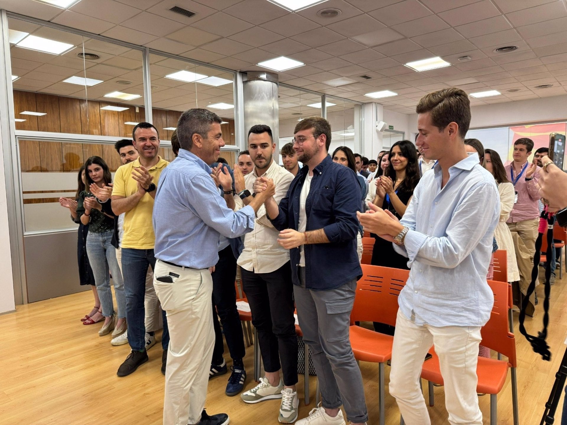 El president de la Generalitat, Carlos Mazón, en la II Escola Nacional en Campanyes Electorals, organitzada per Nuevas Generaciones a València | EP