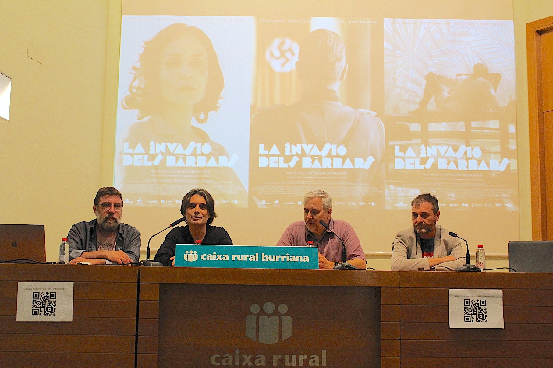 Presentació del videoclip de la gravació de l'AFB per a la banda sonora del film 'La invasió dels bàrbars', del director de cinema borrianenc Vicent Monsonís | GOM