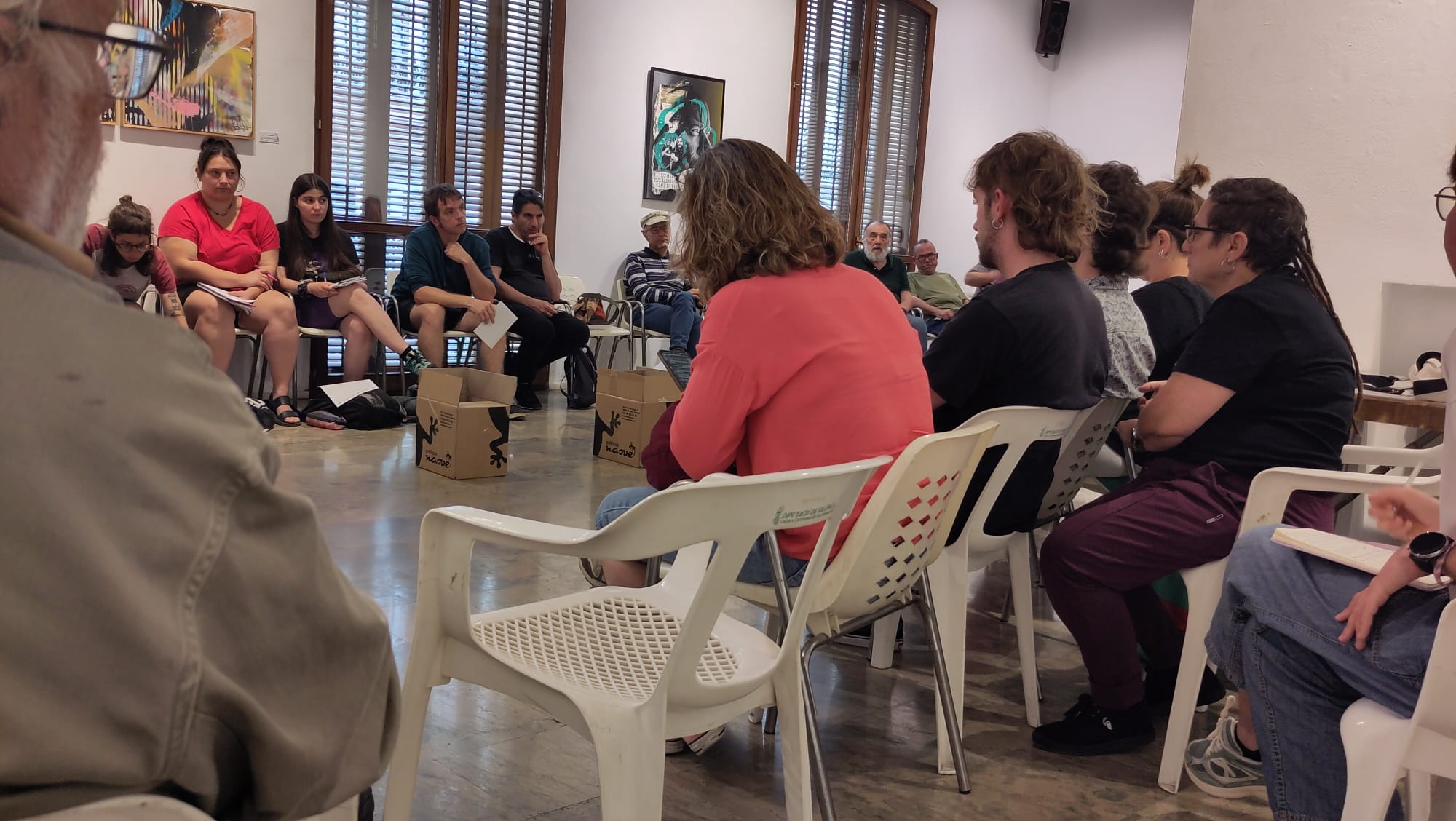 Imatge de l'assemblea de València per preparar la vaga genral del 29 de maig