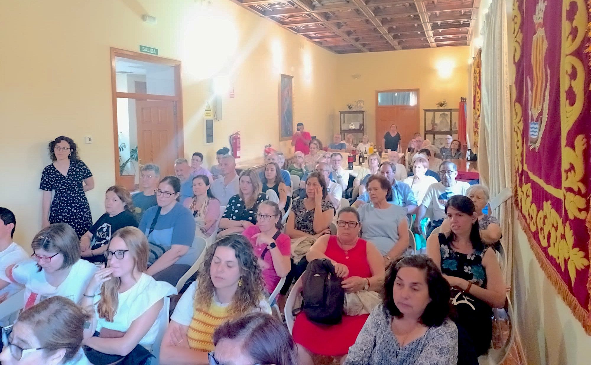 Èxit en la presentació del 'Voluntariat pel Valencià' a Montcada
