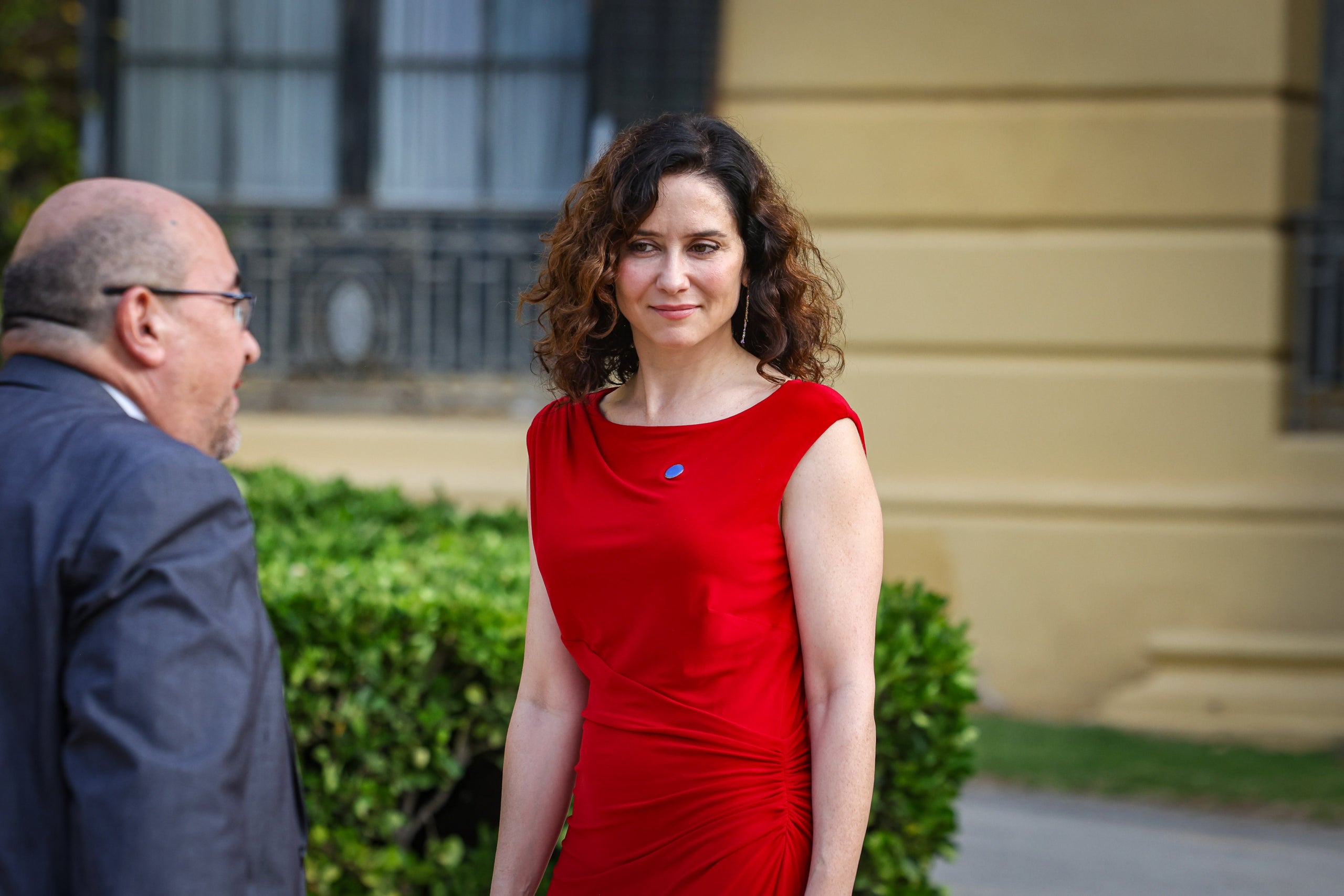 La presidenta de la Comunitat de Madrid, Isabel Díaz Ayuso, arriba a la conferència de presidents de Barcelona | Jordi Borràs | ACN