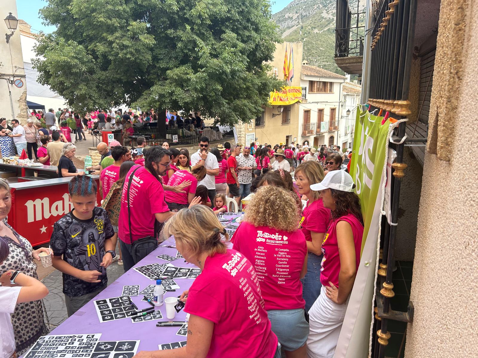 Massiva participació a la Trobada d'Escola Valenciana a Fageca