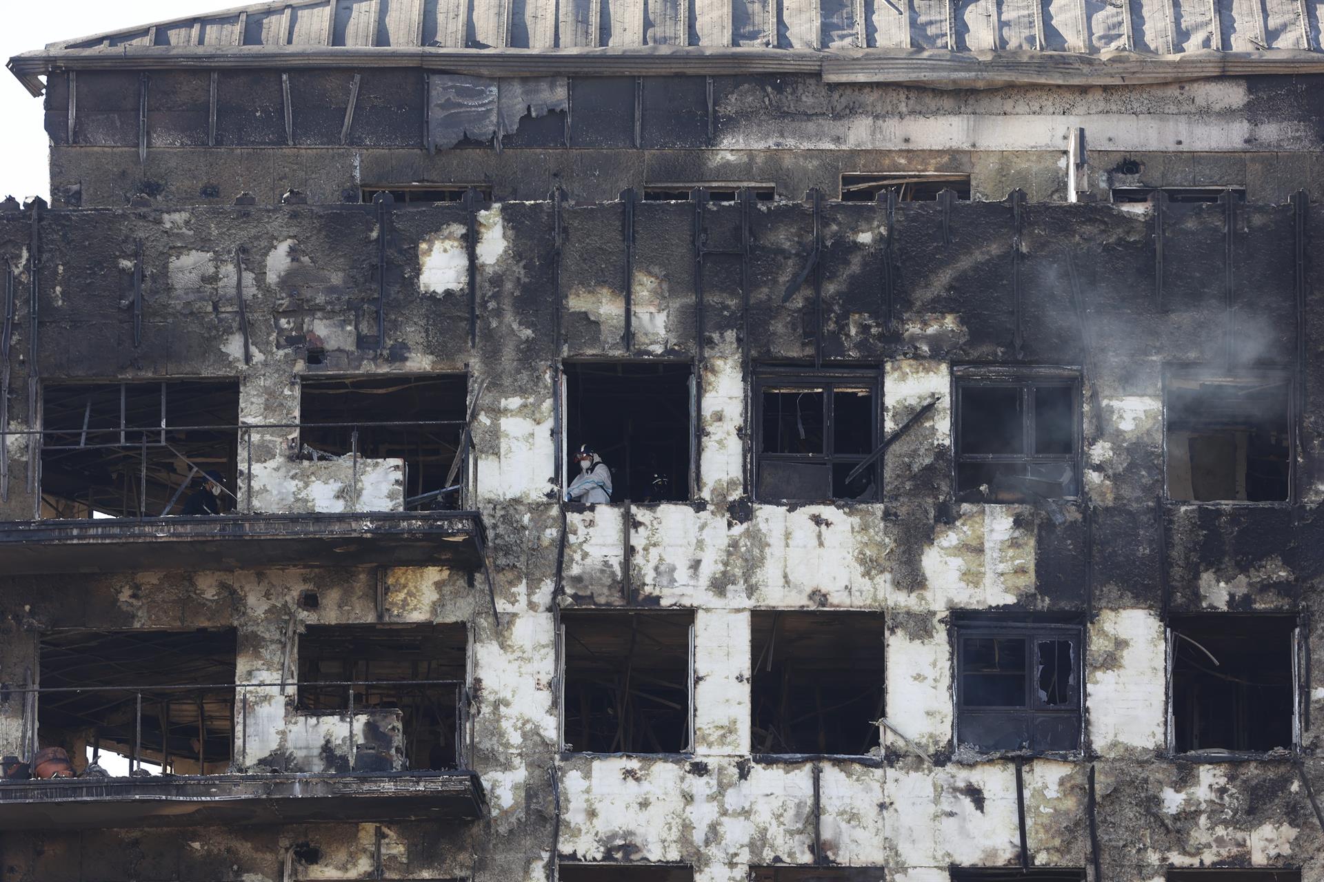 L'edifici incendiat del barri de Campanar de València | Rober Solsona | EP