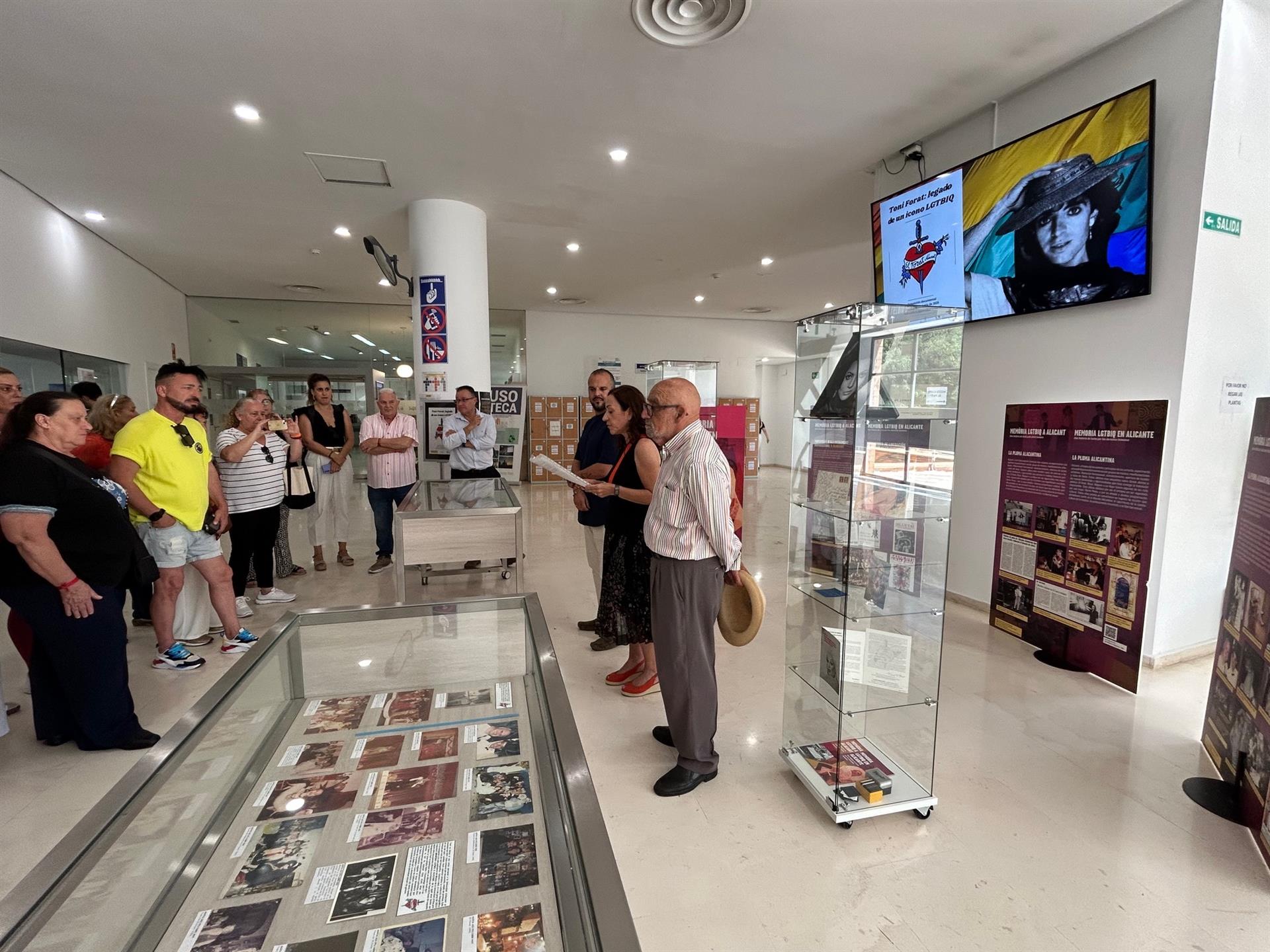 La UA homenatja Toni Forat amb una exposició sobre el seu llegat LGTBIQ+