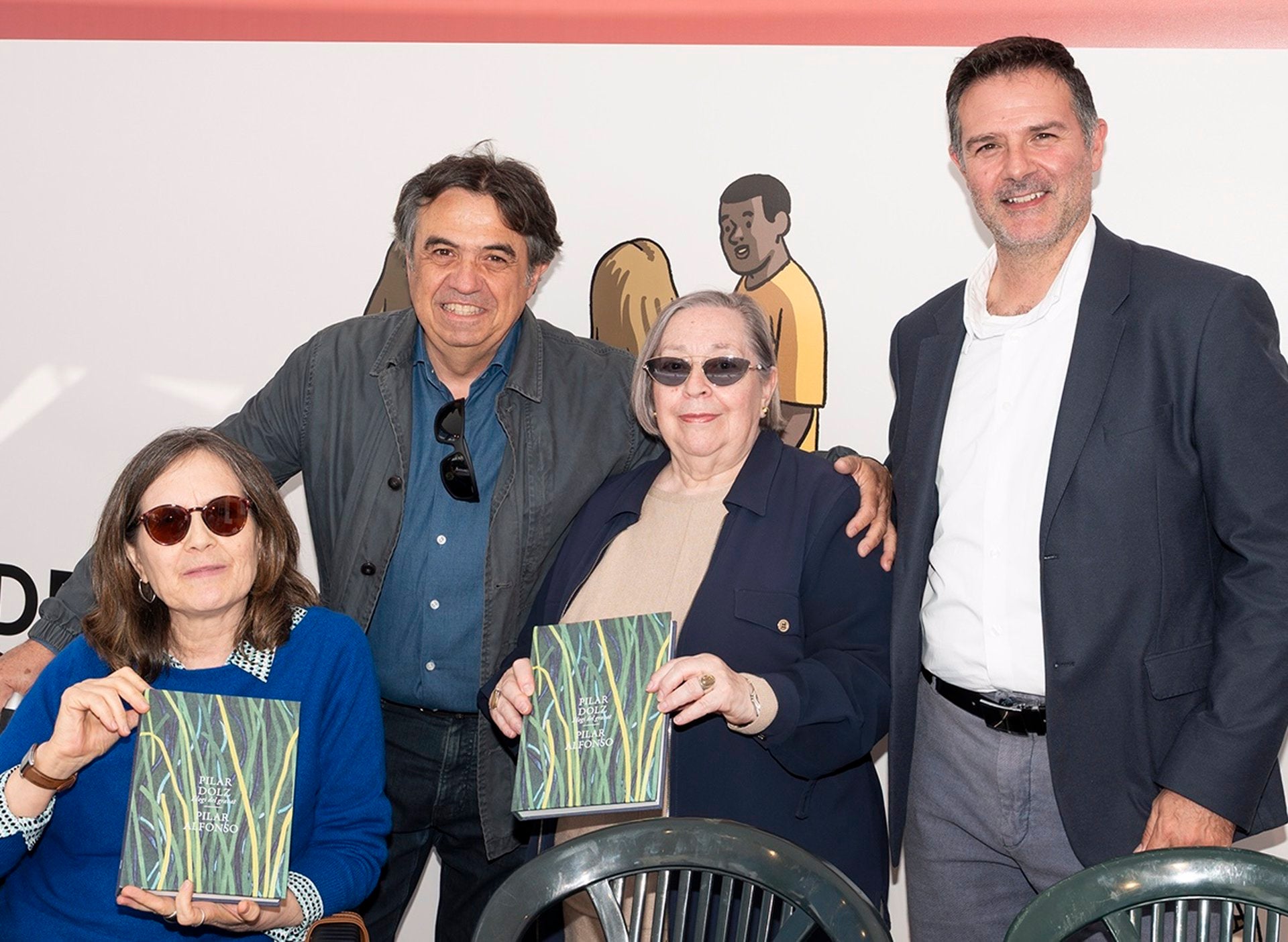 Pilar Alfonso, autora del llibre; Martí Somínguez, director de la col·lecció; Pilar Dolz, artista i galerista, i Enric Estrela, director de la Institució Alfons el Magnànim