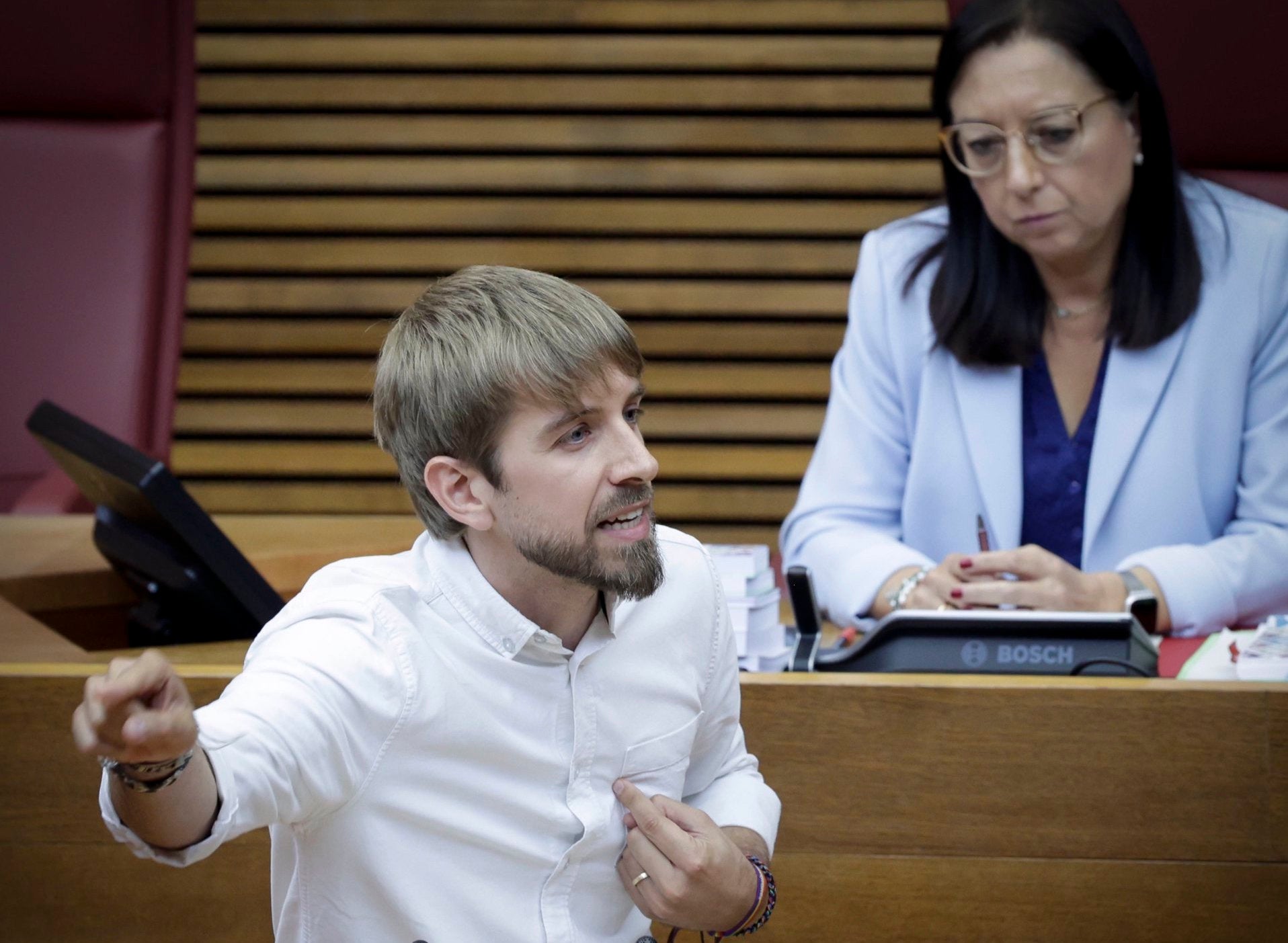 El diputat de Compromís Francesc Roig al ple de Les Corts | José Cuéllar | EP