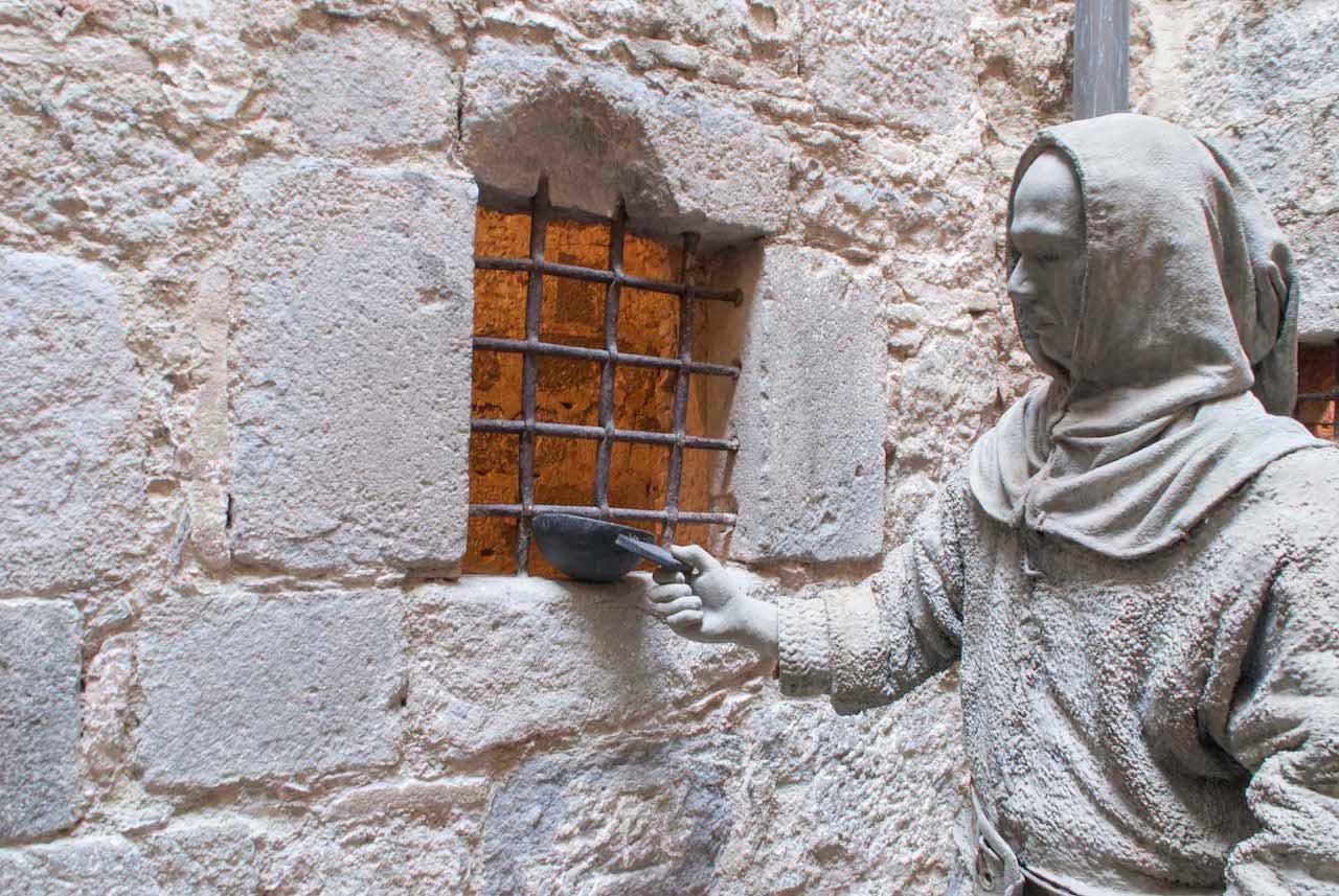 Museu d’Història Medieval de la Cúria-Presó, s. XIV. Castelló d'Empúries | Jon Aizpun