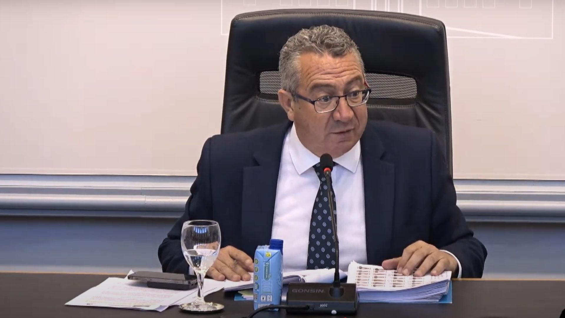 Toni Pérez, president de la Diputació d'Alacant al plenari del dimecres 2 de juliol de 2025