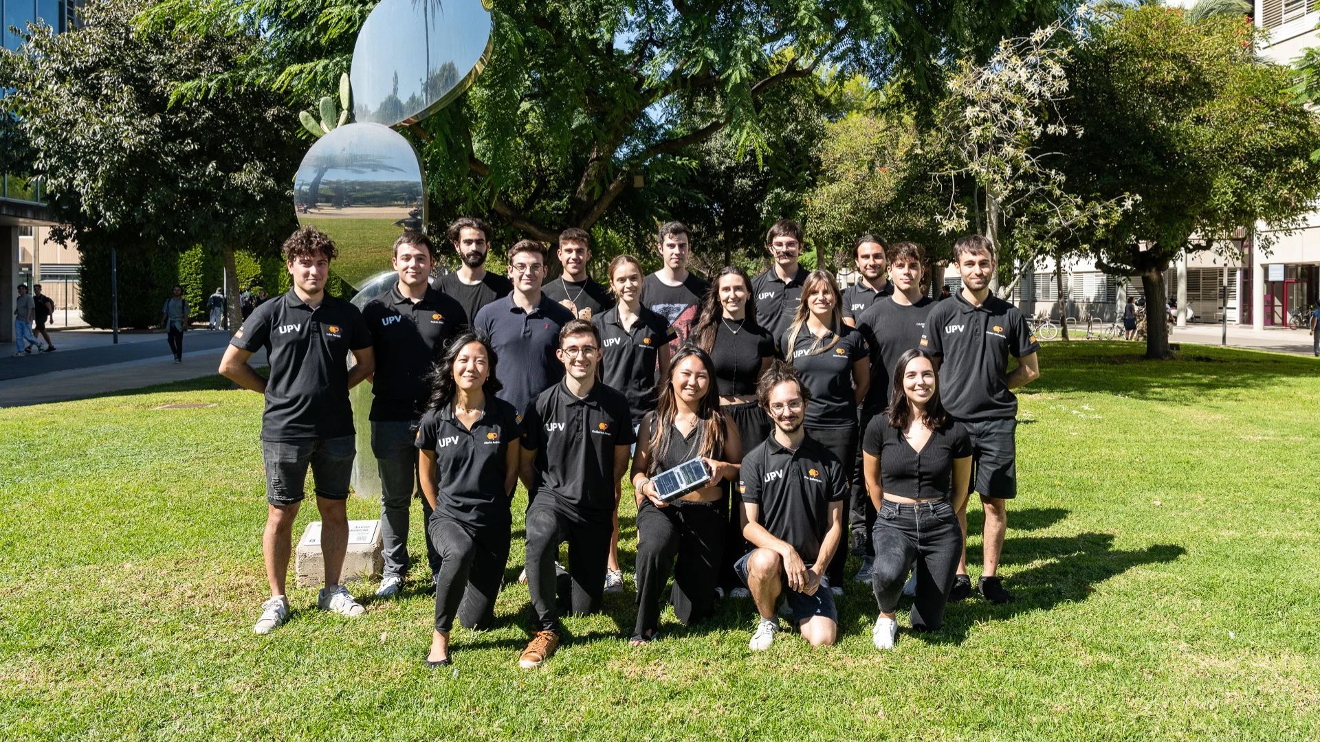 El grup d'alumnat de l'UPV que ha fet possible el projecte