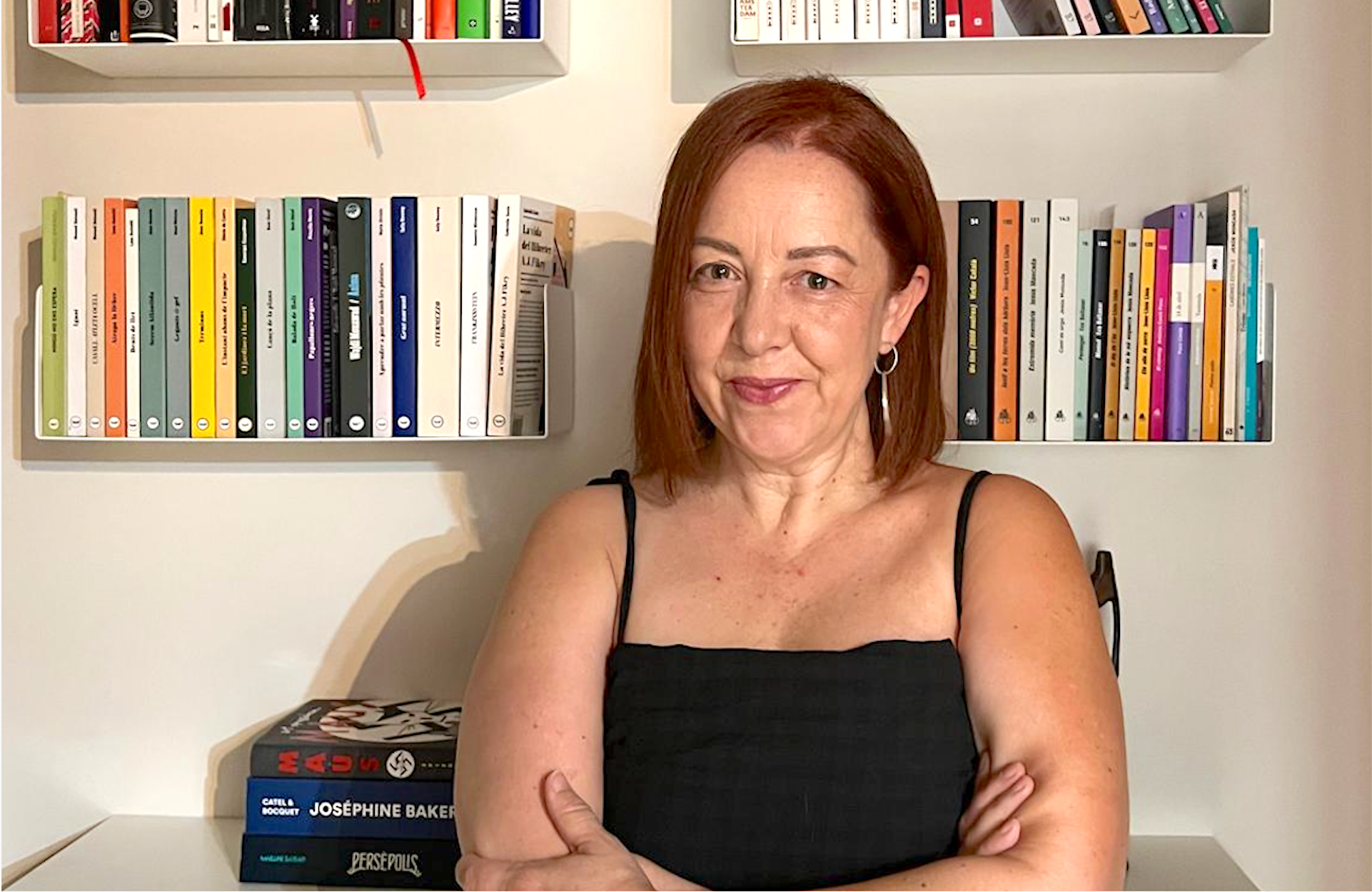 Carme Navarro coordina clubs de lectura en biblioteques afectades per la dana del 29 d'octubre del 2024