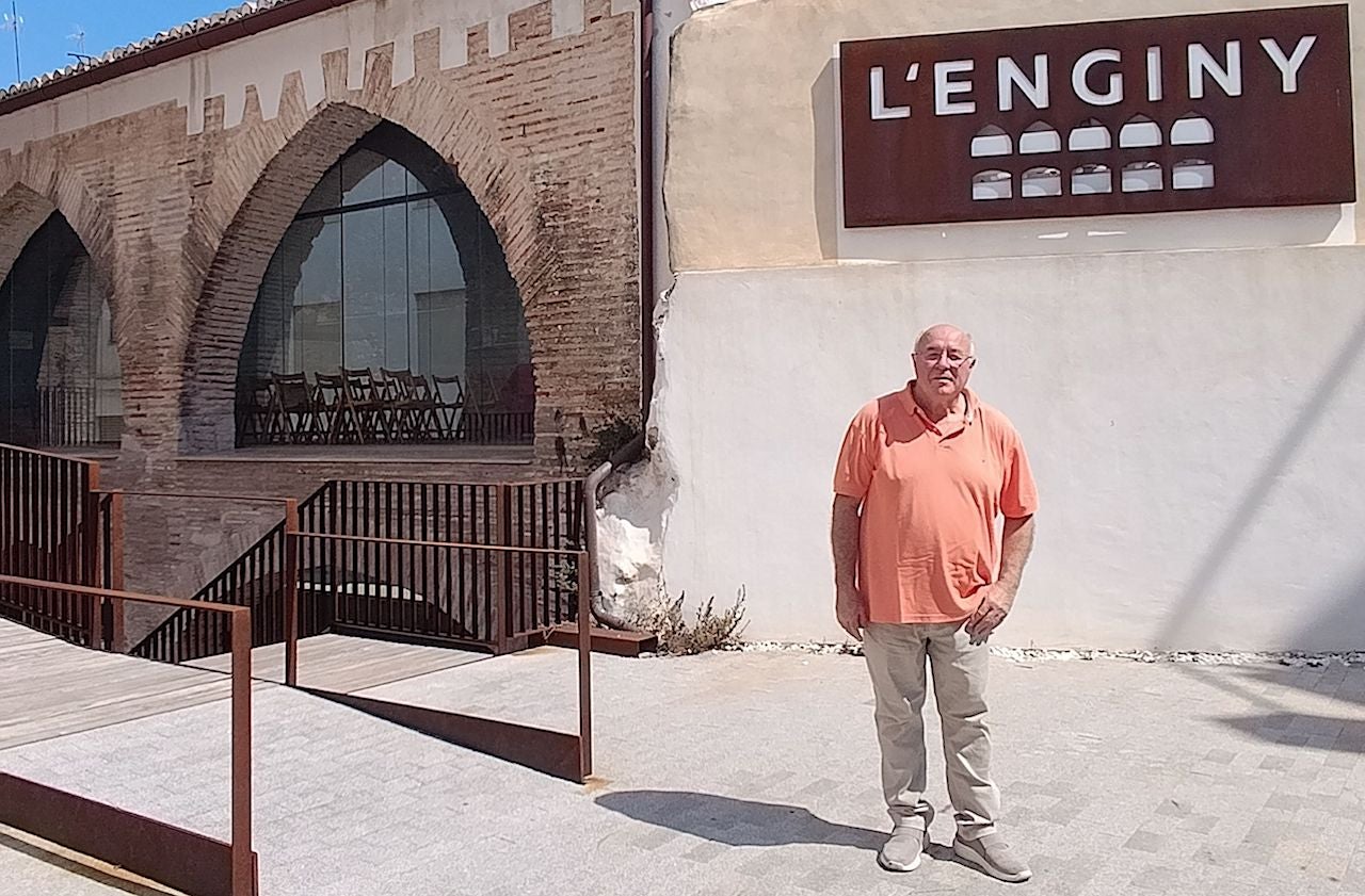 Vicent Torres, guanyador del Premi de Poesia 'Xiricull' 2025 d'Oliva