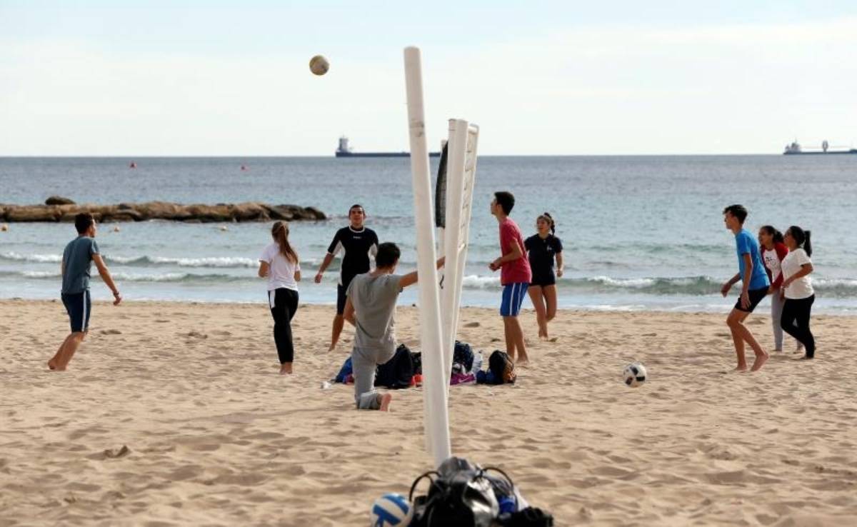 València ha viscut un lleuger descens de turistes respecte el juliol passat
