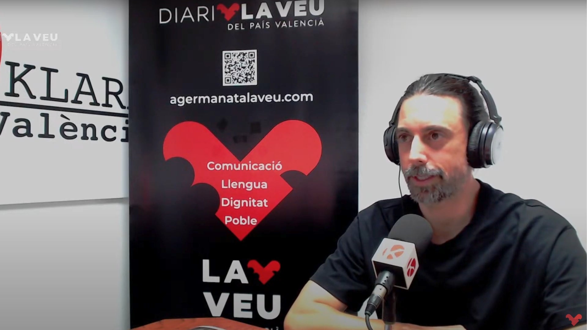 El fotoperiodista va visitar el pòdcast de la Nostra Veu a Ràdio Klara