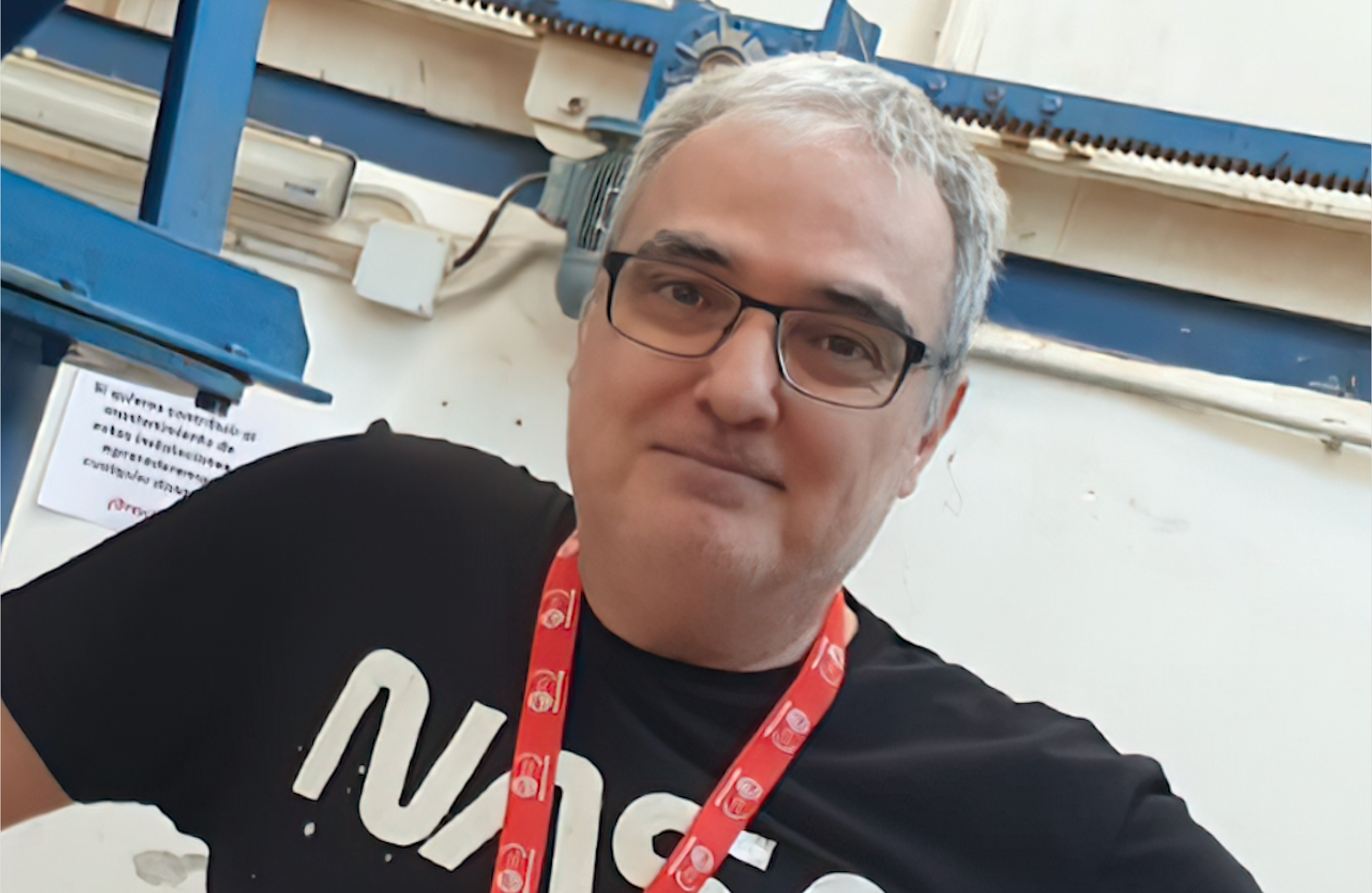 El president de l'Associació Valenciana d'Astronomia (AVA), Jordi Cornelles, al Centre Astronòmic de l'Alt Túria (CAAT), a Ares dels Oms