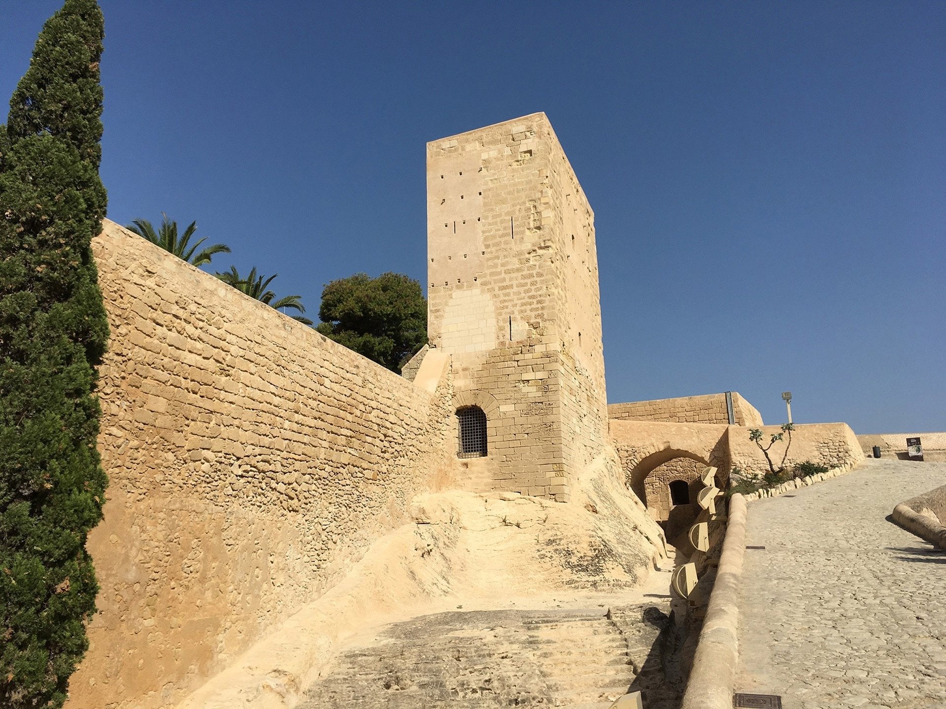 Castell de Santa Bàrbara, Alacant | EP
