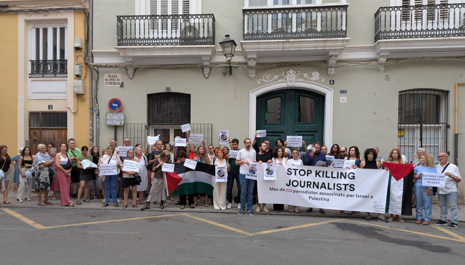 Periodistes protesten per la.mort de.comoanys a Gaza