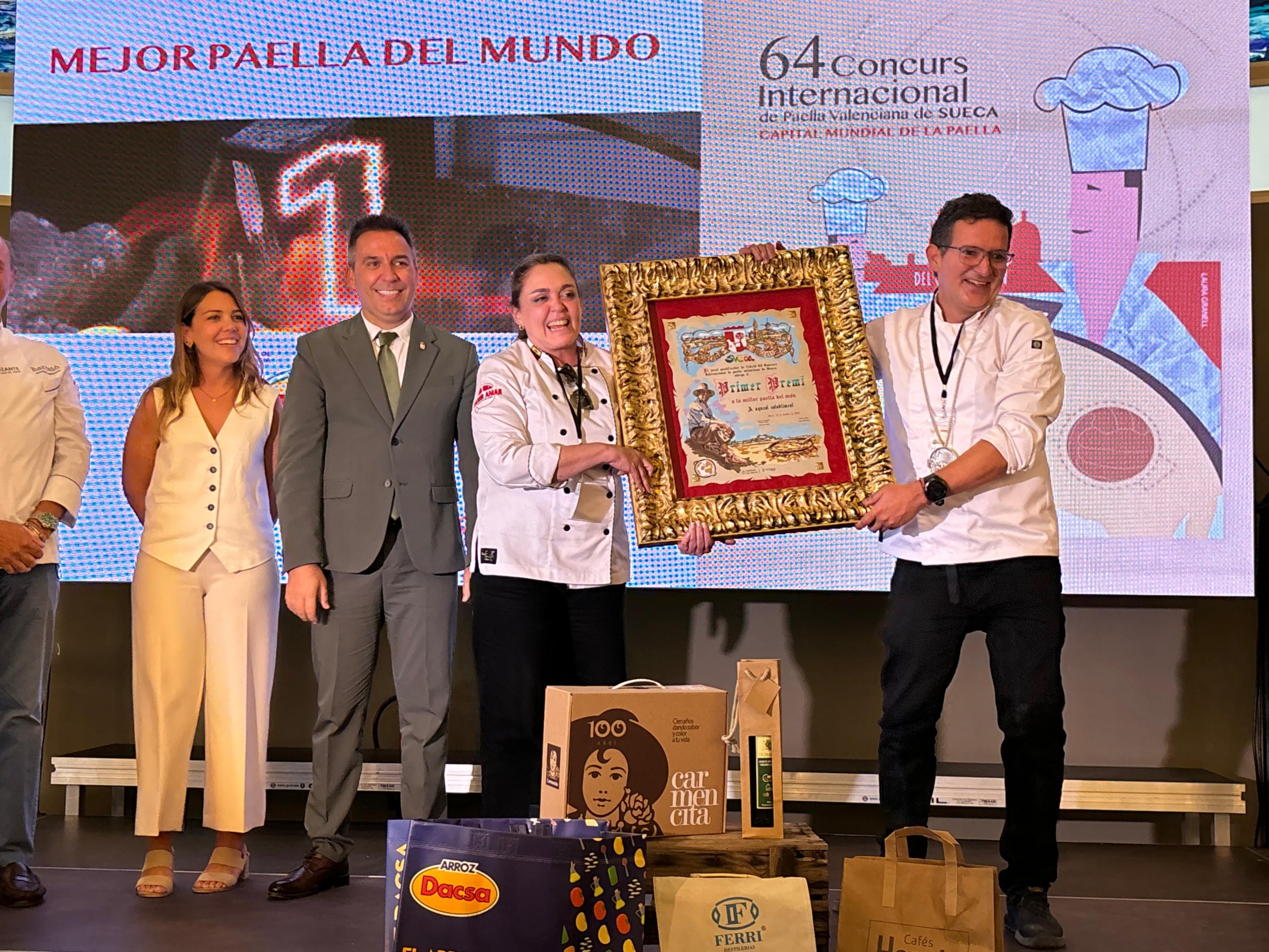 El Restaurant Sabor Amar Paellas, d’Equador, guanyador del 64é Concurs Internacional de Paella Valenciana de Sueca