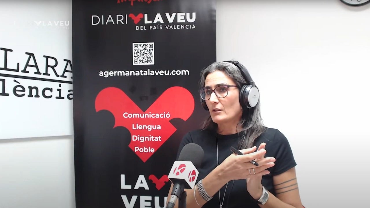 Sara Jort especialista en: psicoteràpia gestalt, psicologia sanitaria, psicoteràpia perinatal, salut sexual i reproductiva de la dona, visió de gènere i docència.