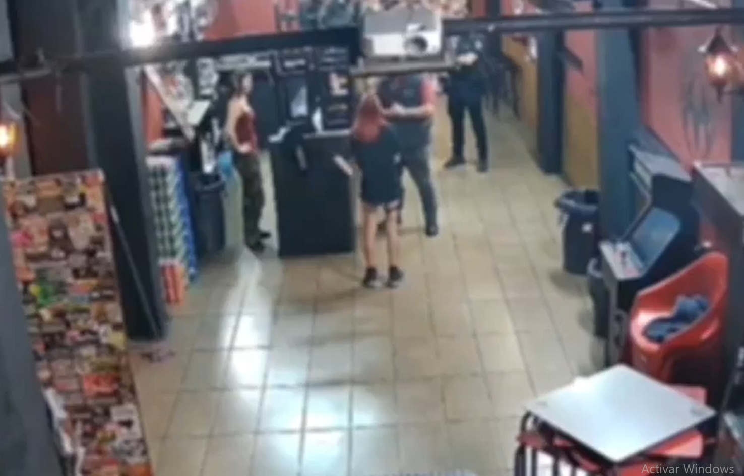 Fotograma del vídeo de la càmera de seguretat de La Cosa Nostra