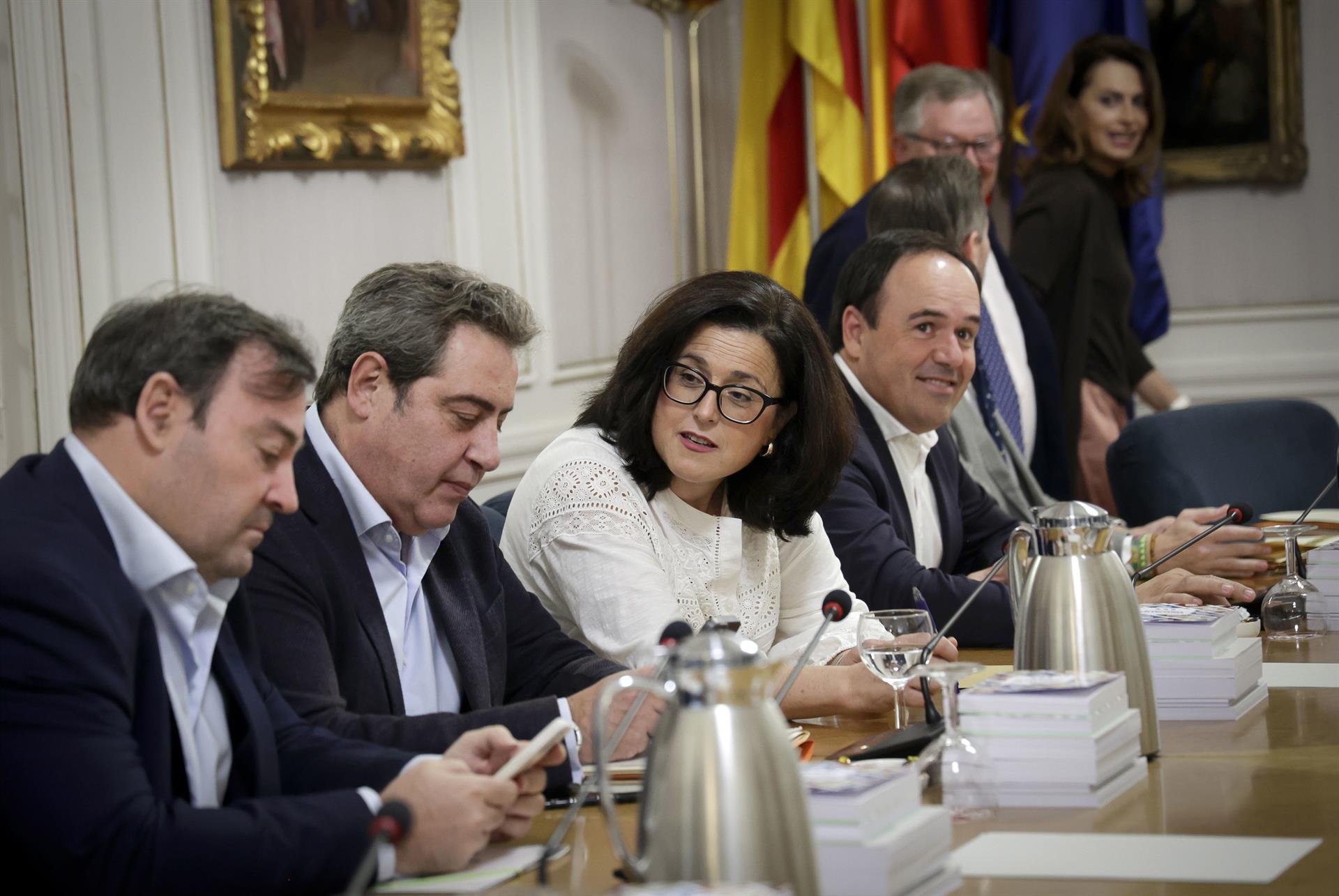 Portaveus del PP i de Vox en la Junta de síndics de Les Corts | José Cuéllar | EP