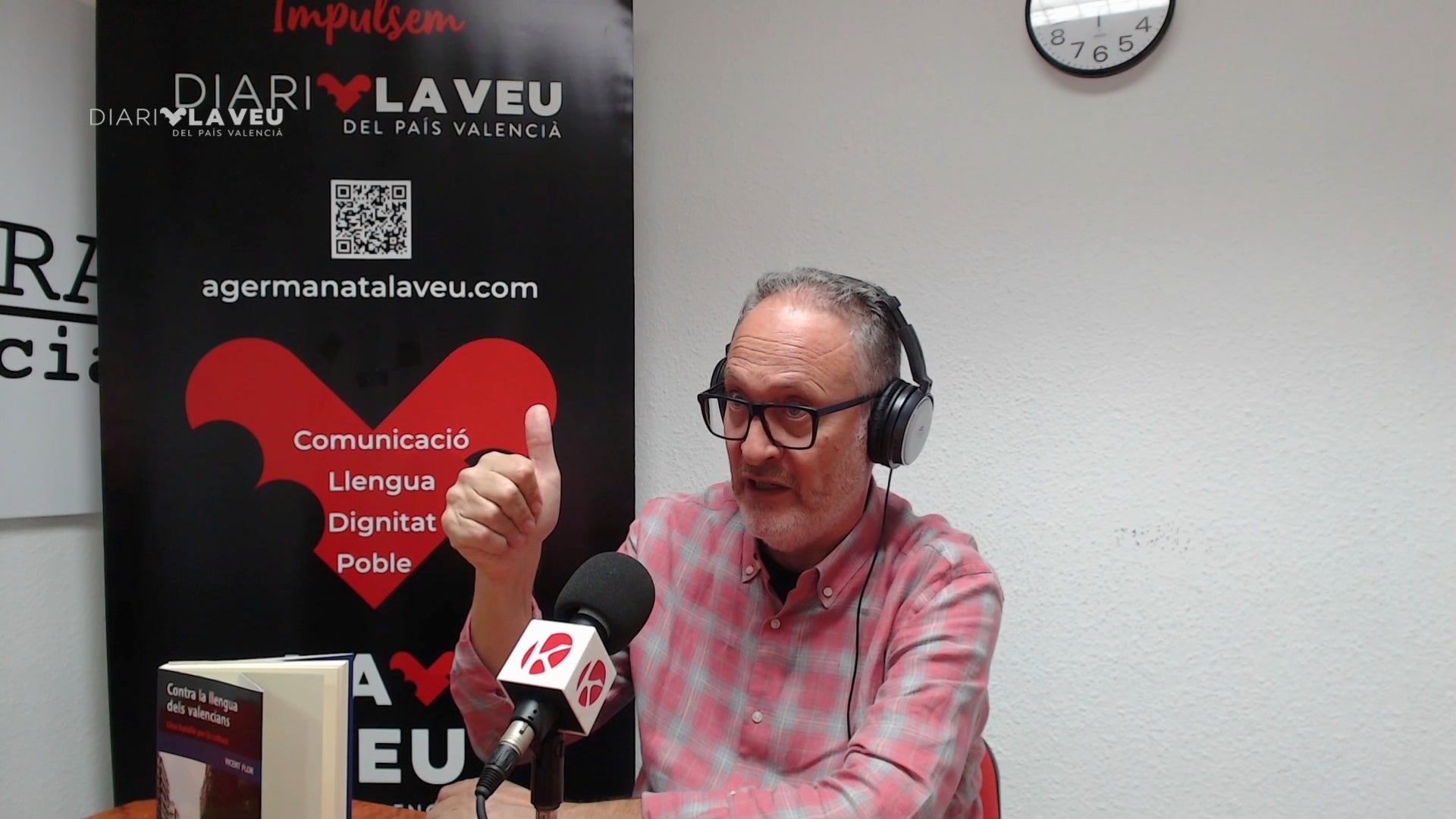 Vicent Flor parla de l'actualitat i del seu nou llibre 'Contra la llengua dels valencians''