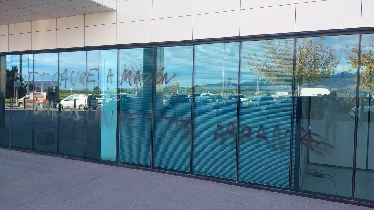 Pintades en la seu del PP a Castelló de la Plana. X Marta Barrachina.