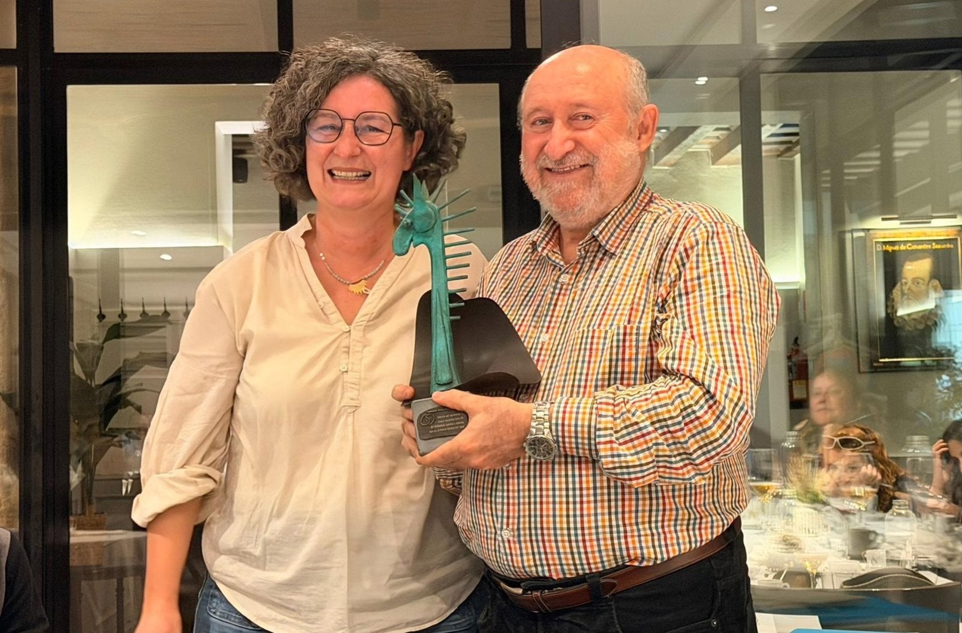 Paco Sanz, portaveu de Xúquer Viu, rep el premi anual de la Fundació Nova Cultura de l'Aigua