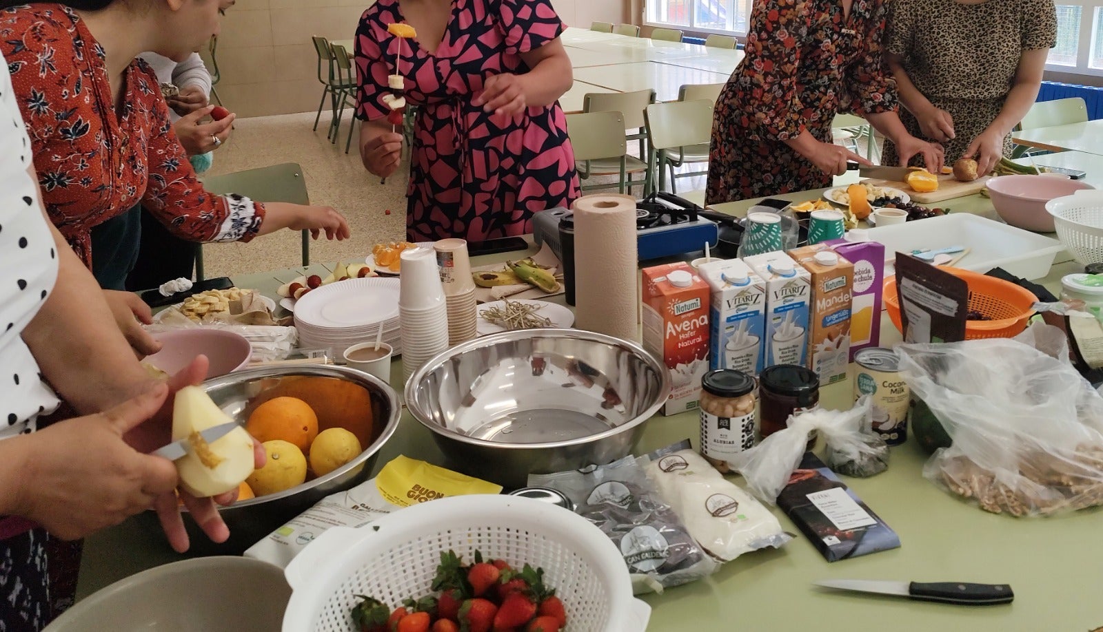 Quan es deixen de cuinar els guisats o sopes de sempre perquè els seus ingredients són inaccessibles, es perd també part de la nostra cultura