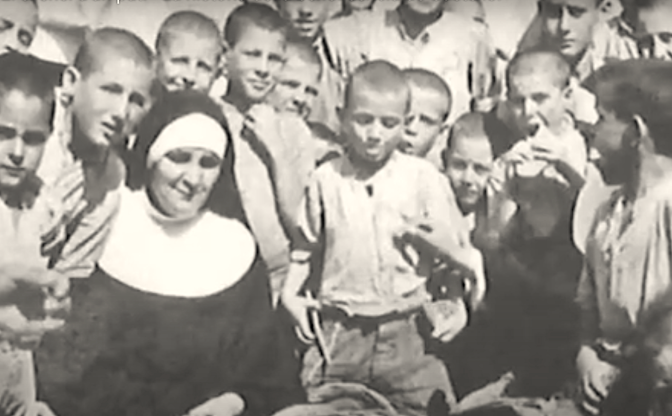 Xiquets a la Casa de la Beneficència de Castelló de la Plana