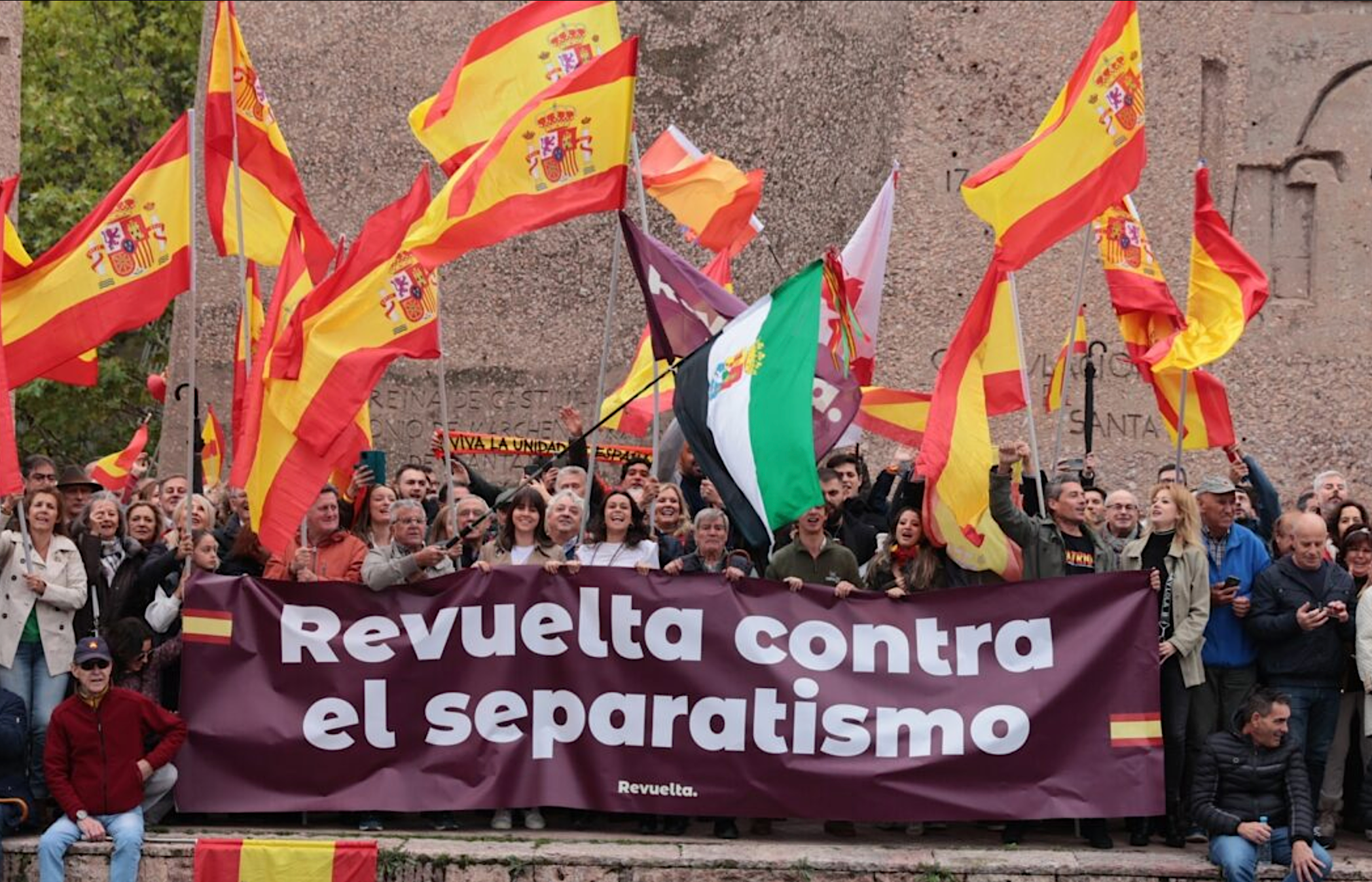 Membres de l'organització juvenil d'extrema dreta Revuelta es manifesten a Madrid, el 2023 | Jesús Hellín | EP