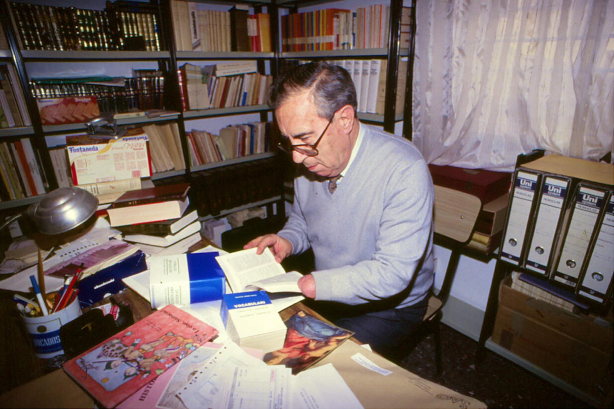 Francesc Ferrer Pastor treballant
