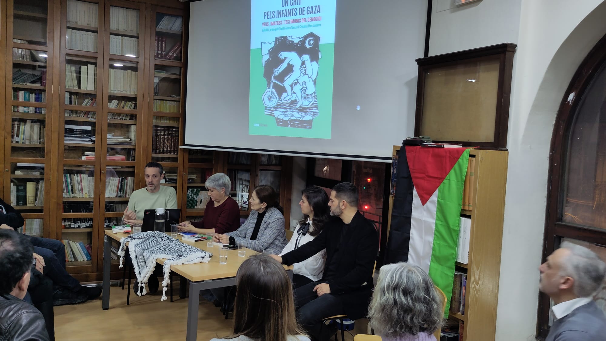 'Un crit per la infància a Gaza' s'ha presentat a la Societat Coral el Micalet de València