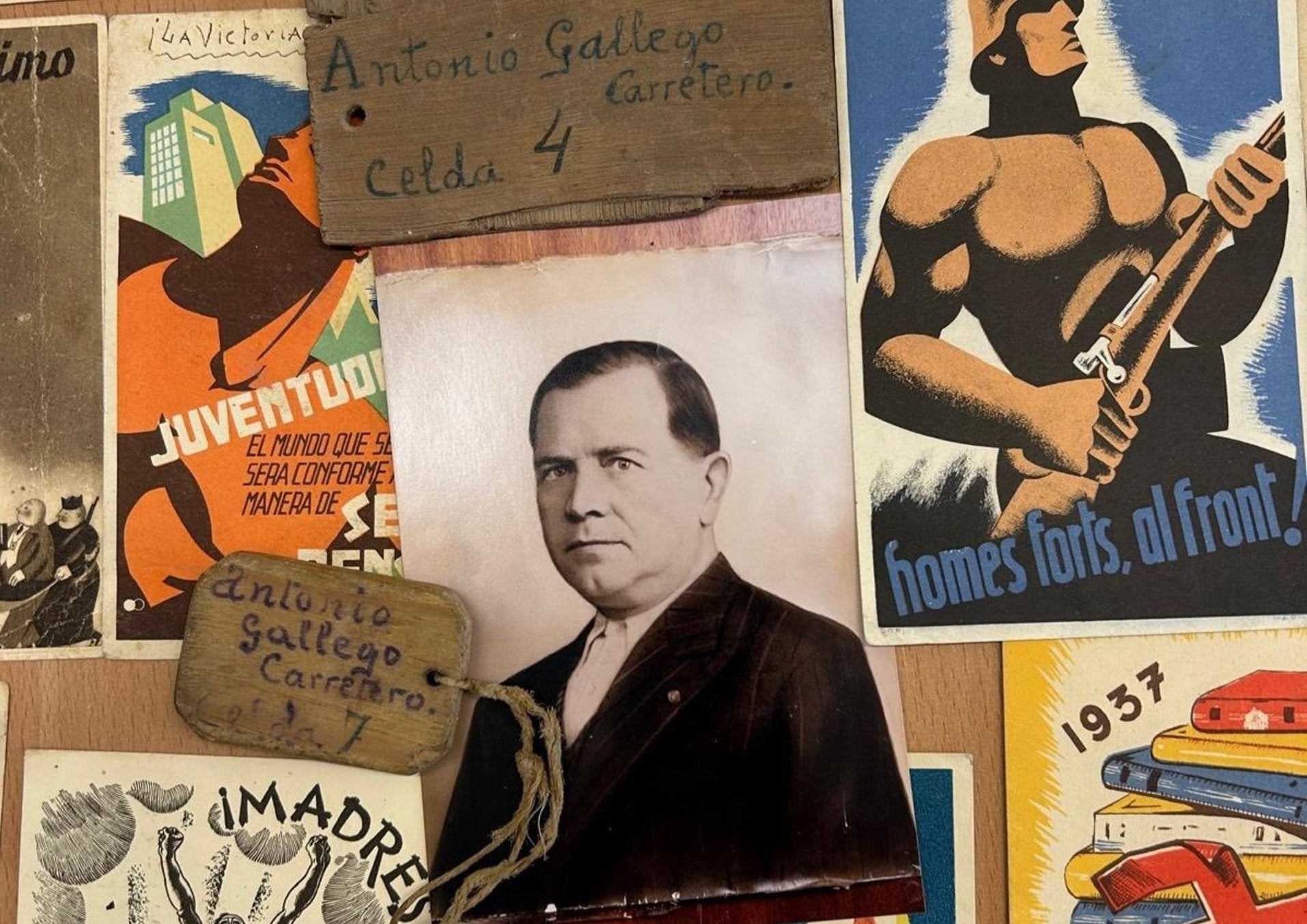 La UA rep la donació d'un fons documental per a l'estudi de la Guerra Civil i la repressió franquista