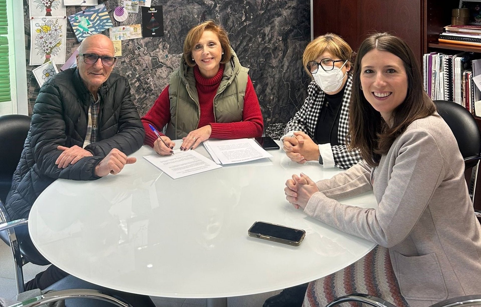 L'alcaldessa de Marines, Lola Celda (PSPV), presenta la renúncia com a alcaldessa en compliment del pacte de govern amb Compromís 