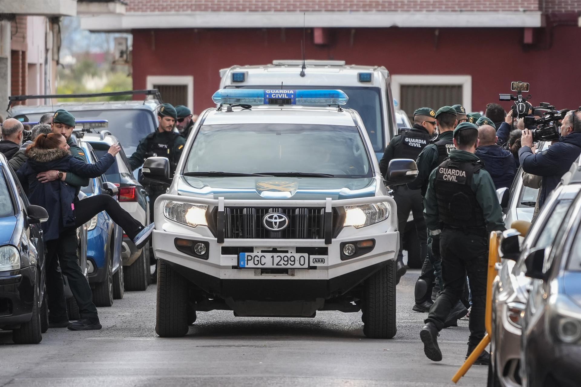 Arribada al jutjat de l'home que va confessar el crim del menor de 13 anys, amic del seu fill, a Sueca | Jorge Gil | EP