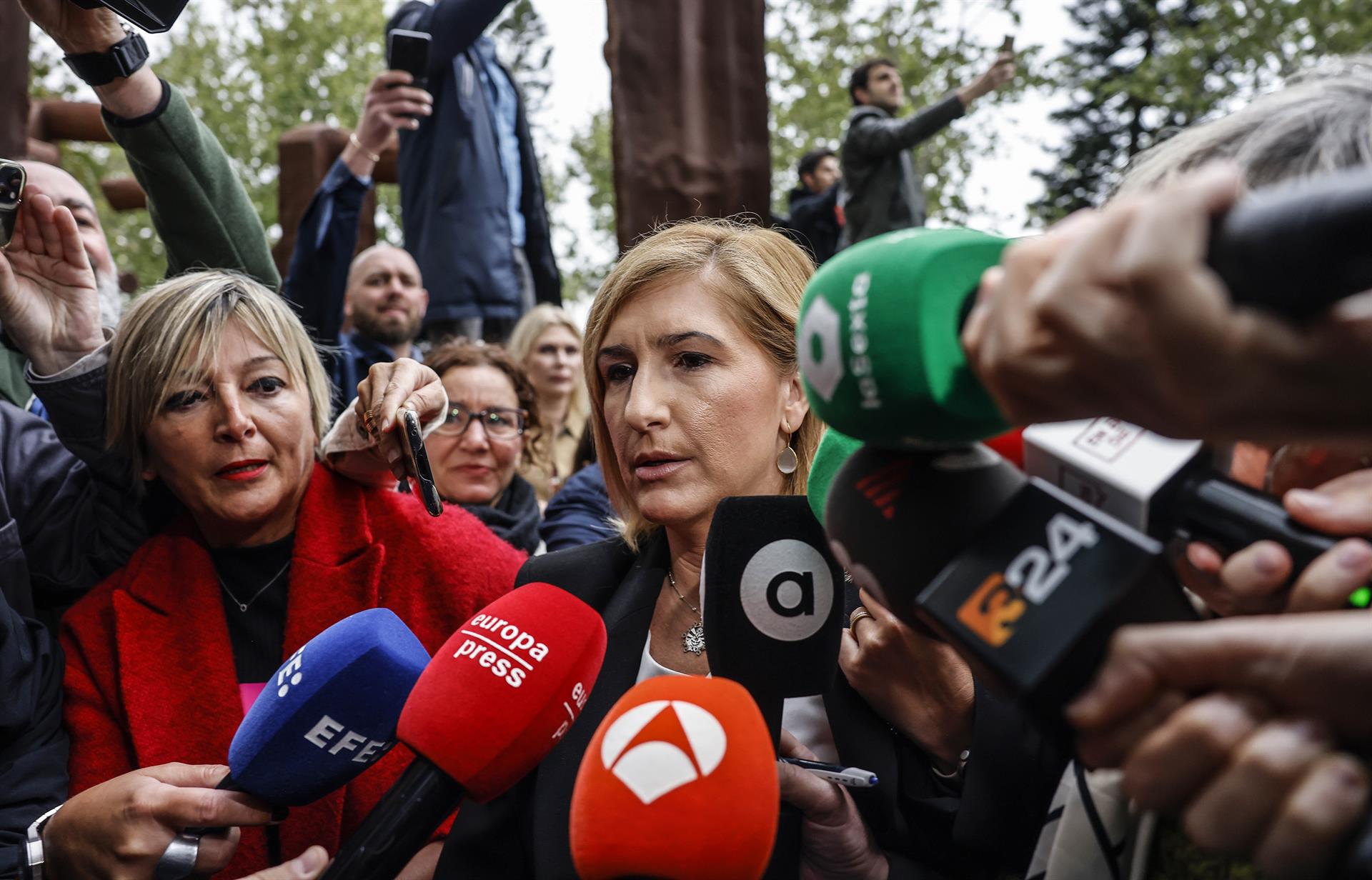 L'exconsellera de Justícia i Emergències Salomé Pradas a la seua arribada a declarar, en qualitat d'investigada davant la Ciutat de la Justícia de València en imatge d'arxiu