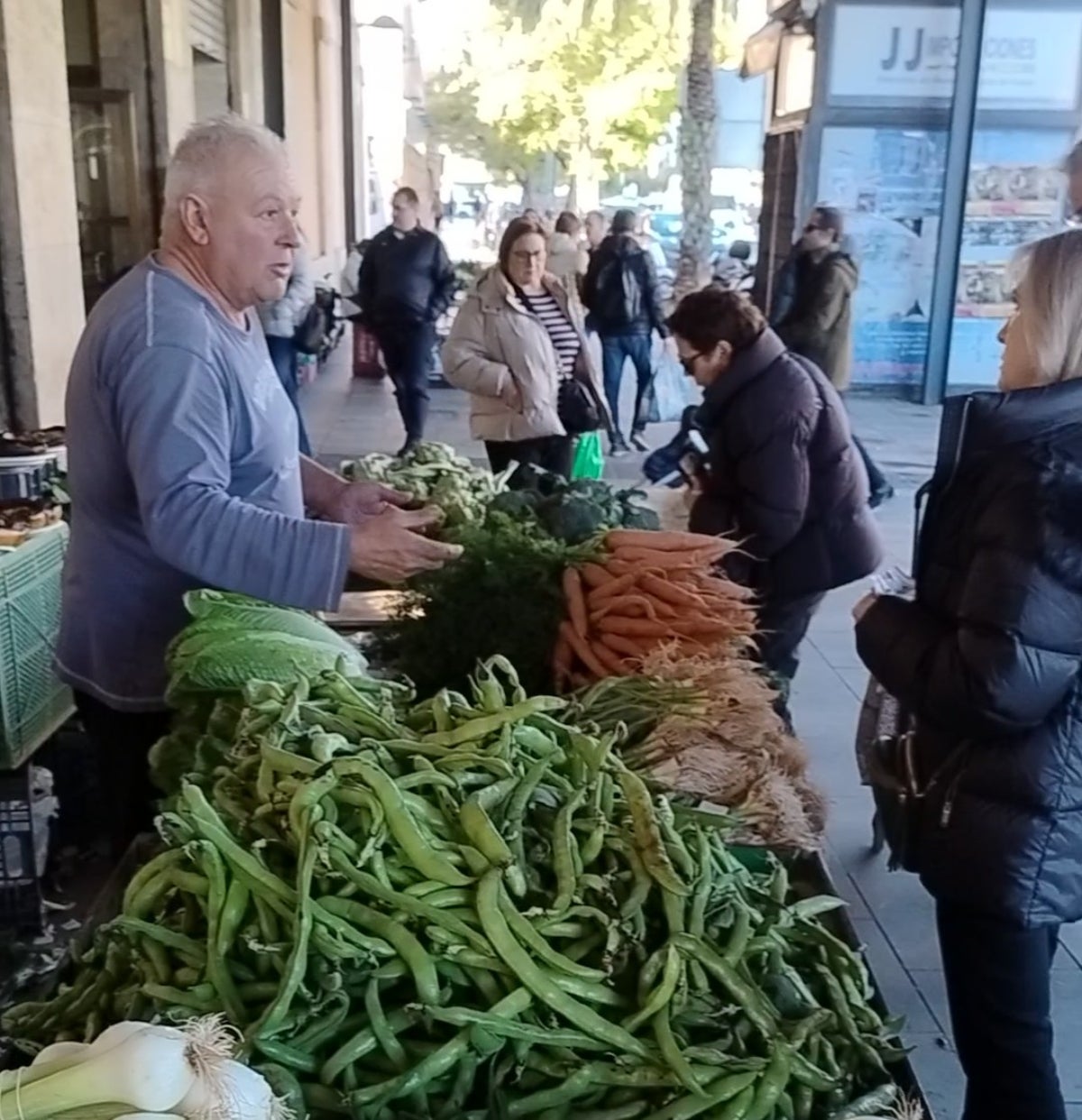 Parada de la tira de Comptar al Mercat del Cabanyal