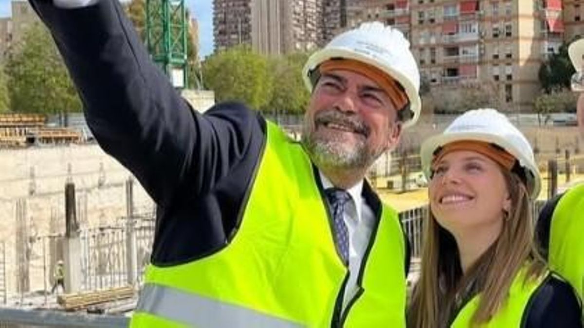 L'alcalde d'Alacant, Luis Barcala, amb la fins ara regidora d'urbanisme, Rocío Gómez 