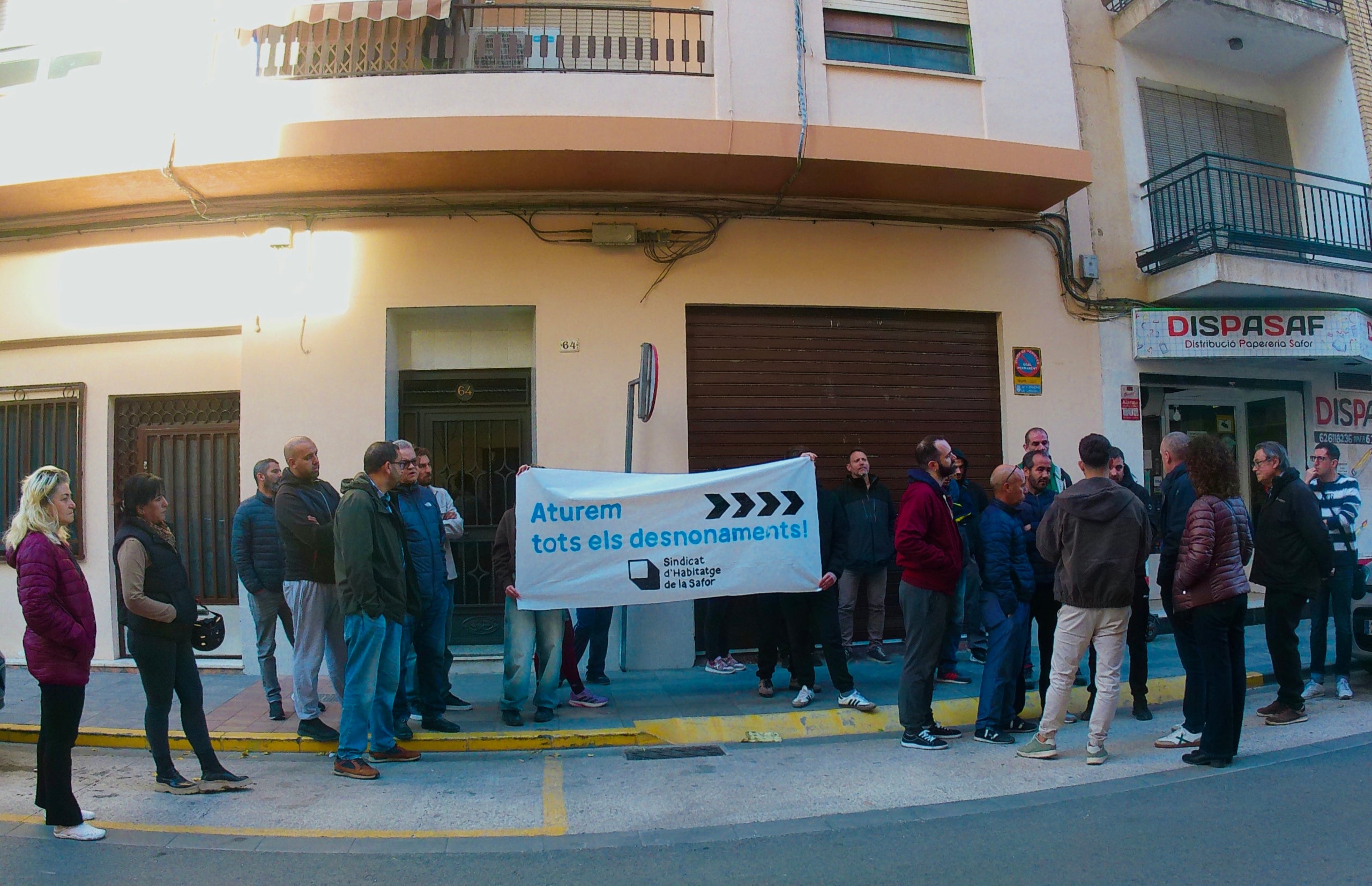 Intent de desnonament d'una família a Gandia | MF