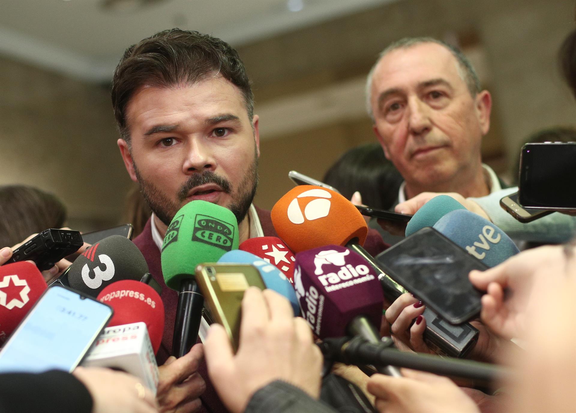 El portaveu d'ERC al Congrés, Gabriel Rufián, al costat del síndic de Compromís a Les Corts, Joan Baldoví | Eduardo Parra | EP