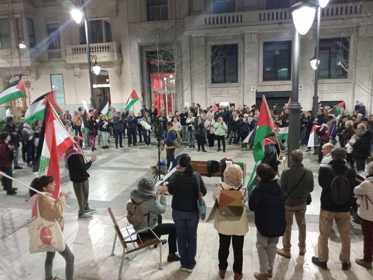 Concentració ahir a Alacant demanant el boicot cultural a Israel