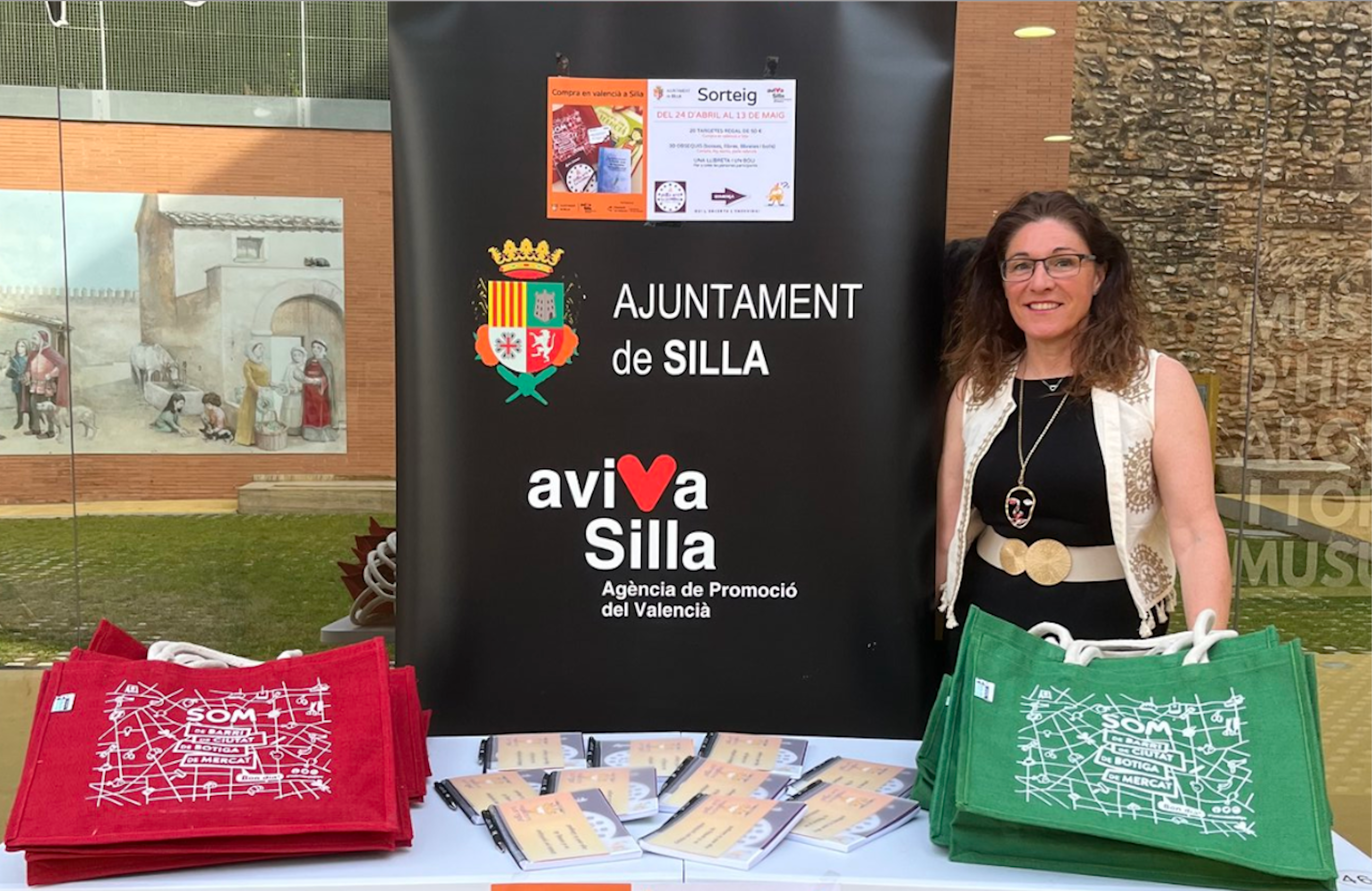 'Juga amb la Llengua' és una eina desenvolupada per la tècnica lingüística Empar Minguet, d'AVIVA Silla