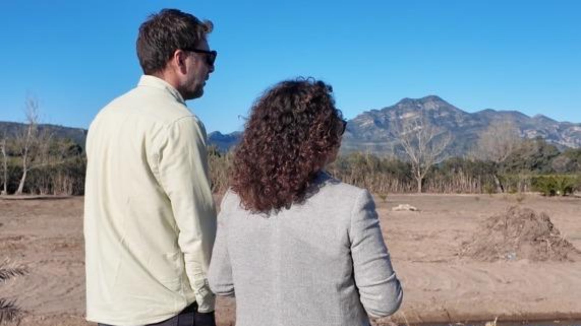 Daniel Muñoz i Alícia Izquierdo durant la visita. Ajt de Gandia