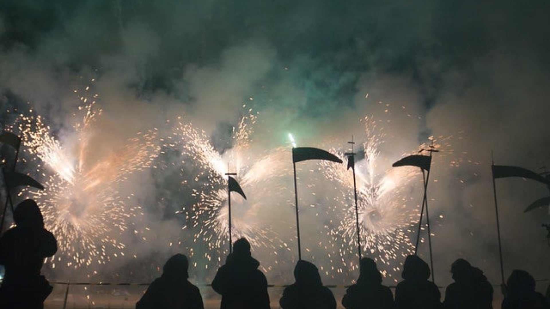 Un espectacular i participatiu correfoc pels carrers de Picassent