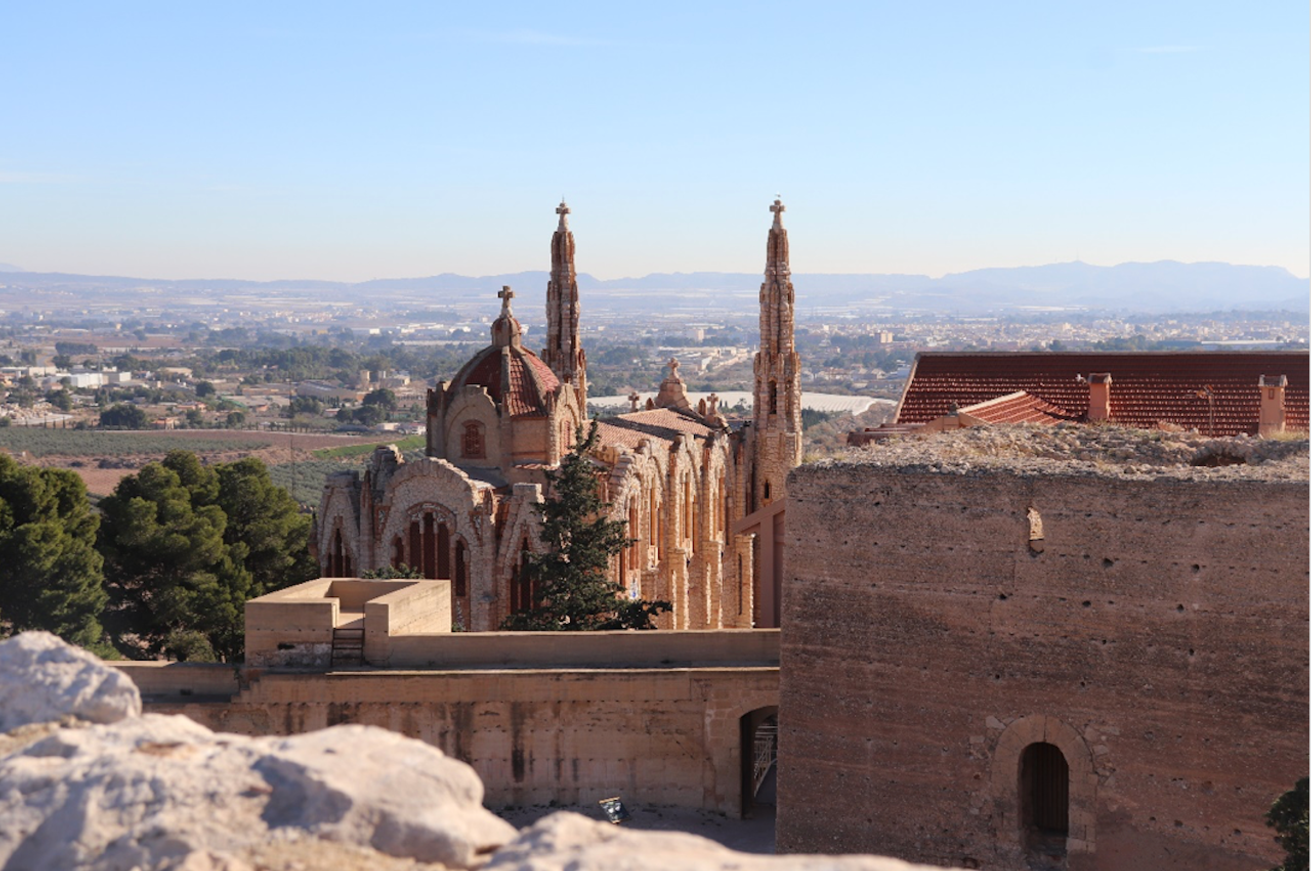 Santuari de Santa Maria Magdalena des de la torre del Castell de la Mola. Novelda (les Valls del Vinalopó) | Elena Sánchez López