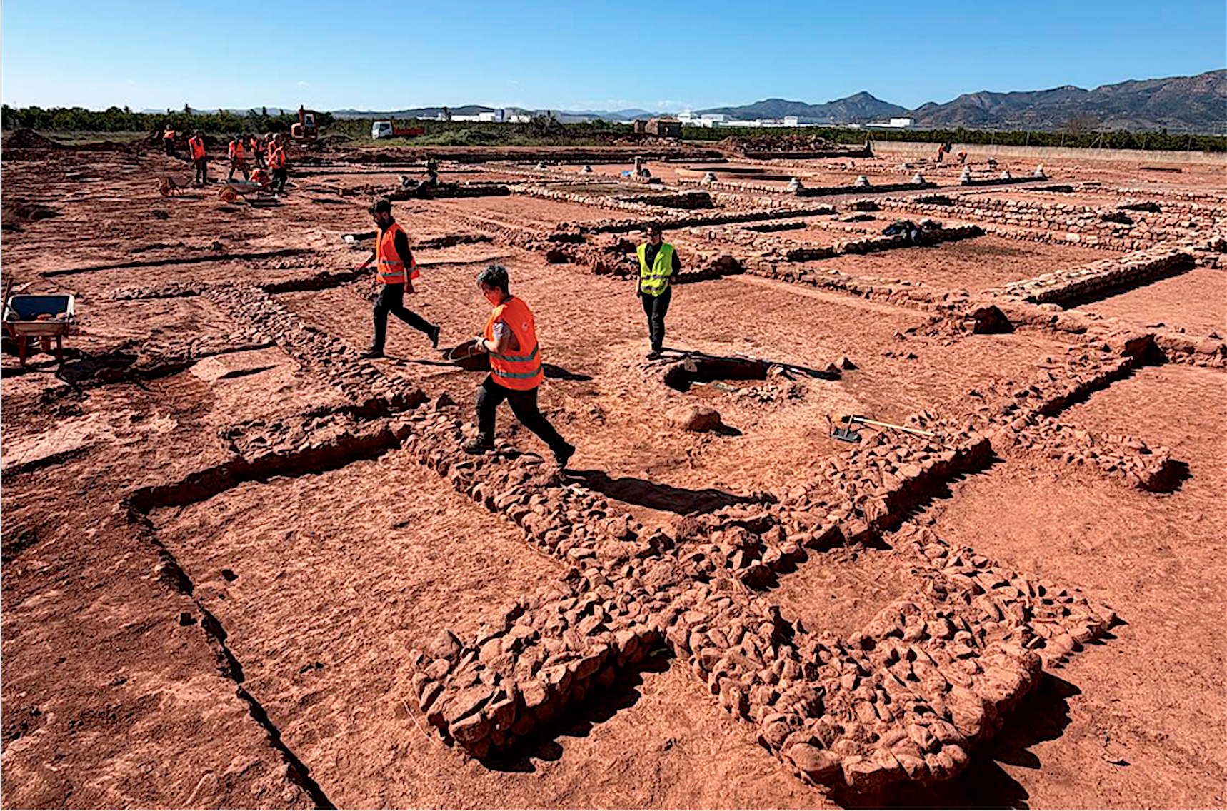 Treballs arqueològics a la vil·la romana del Benicató, a Nules