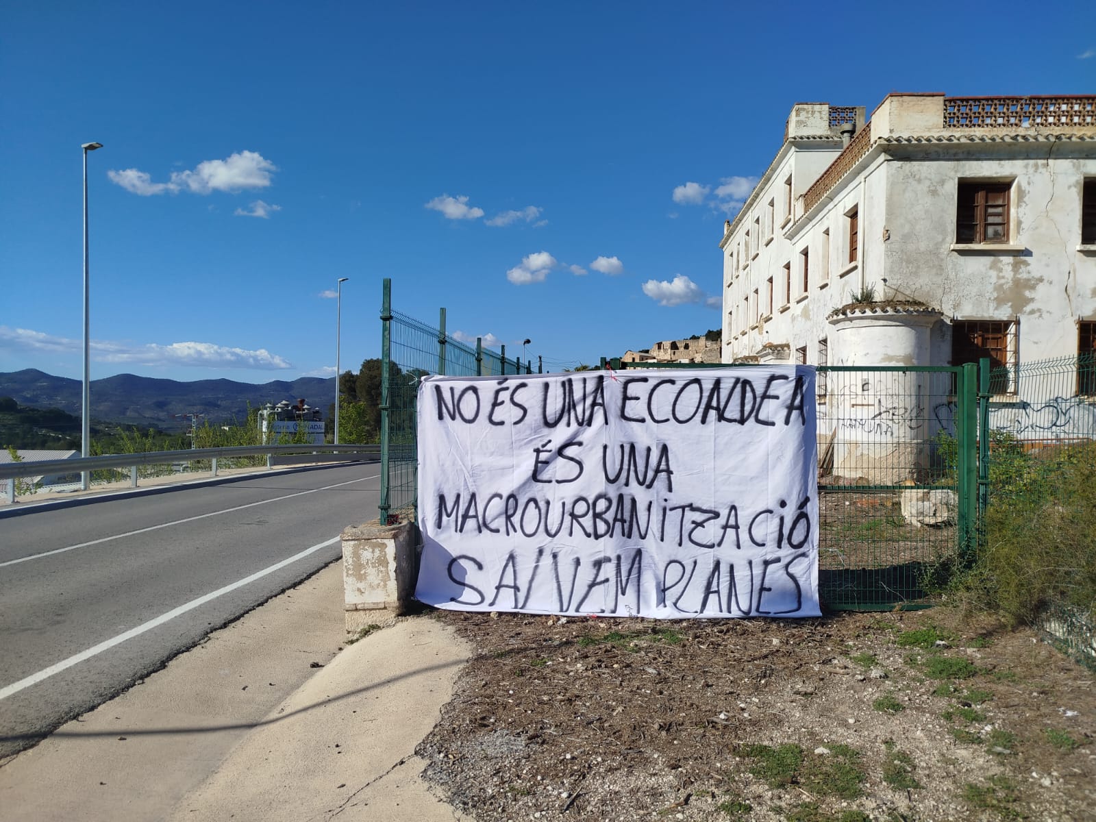 Veïns de Planes i el Comtat no veuen gens clara la construcció de la nova macrourbanització